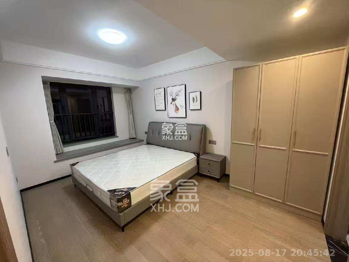 中海麓山境南区 3室1厅2卫 2800.00元/月 中海麓山境南区 3室1厅2卫 2800.00元/月室内图