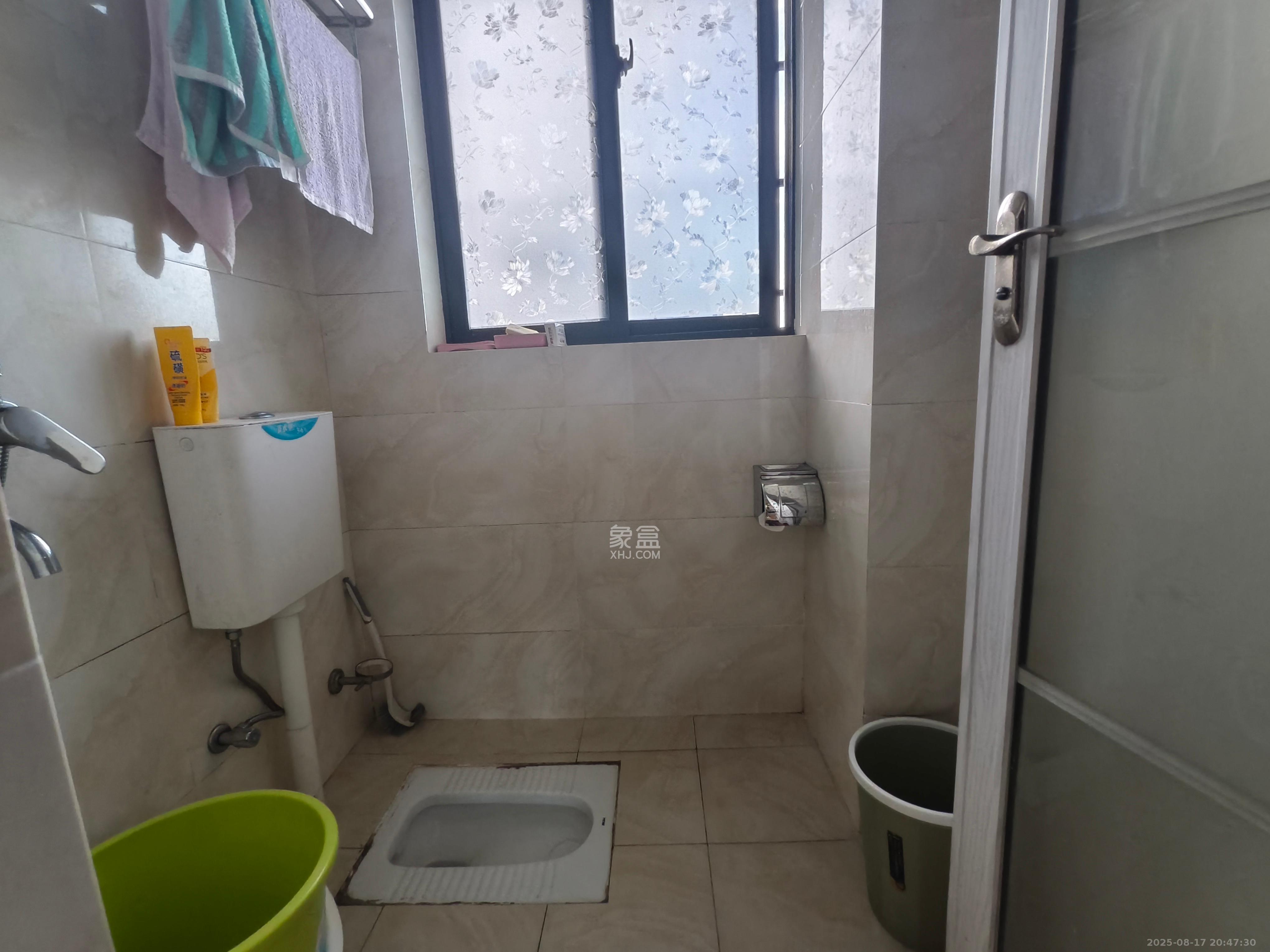 康桥长郡 3室2厅2卫 2200.0元/月 康桥长郡 3室2厅2卫 2200.0元/月室内图