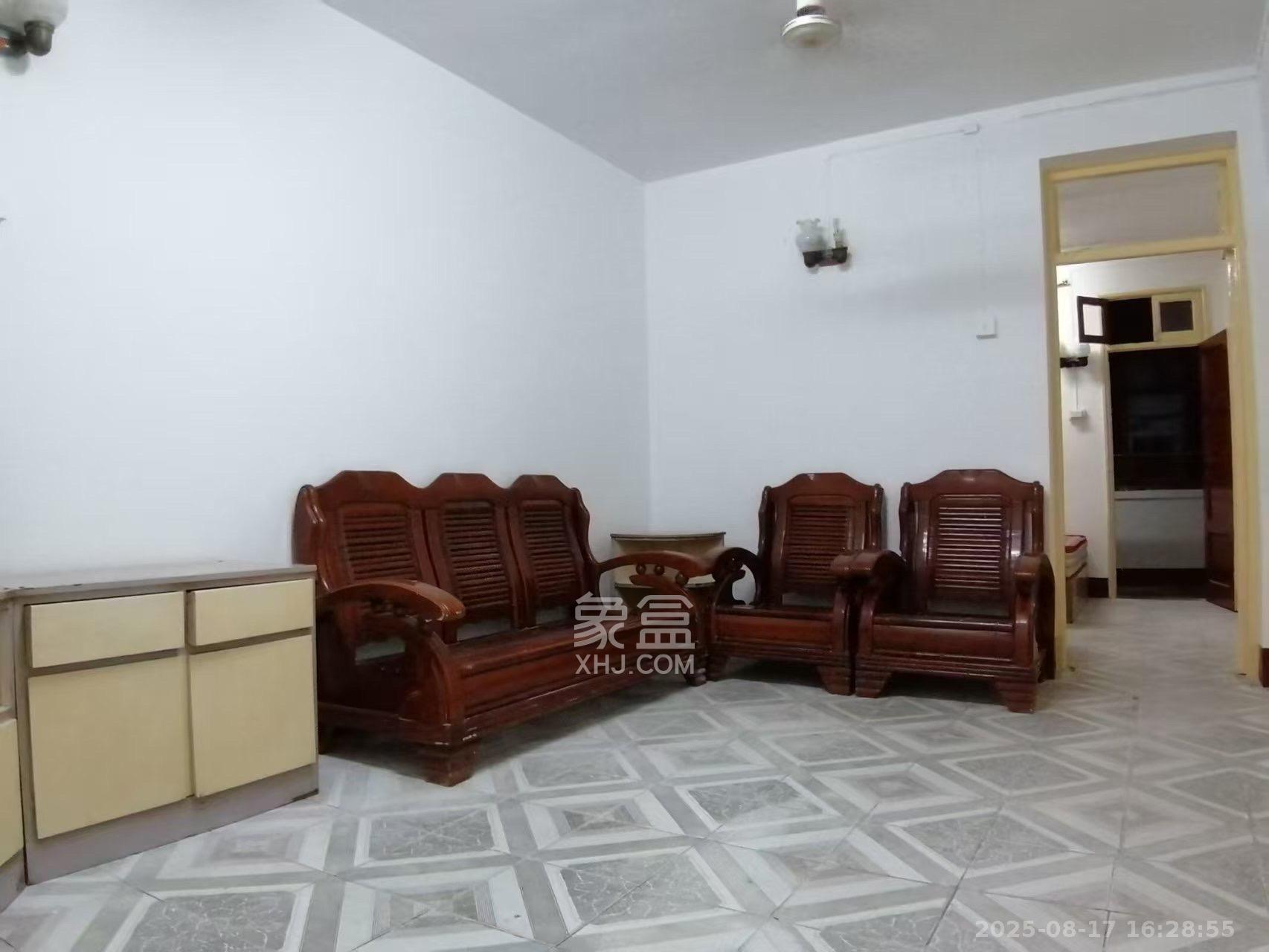 桔园小区1-8片  2室1厅1卫    1000.0元/月 桔园小区1-8片  2室1厅1卫    1000.0元/月室内图