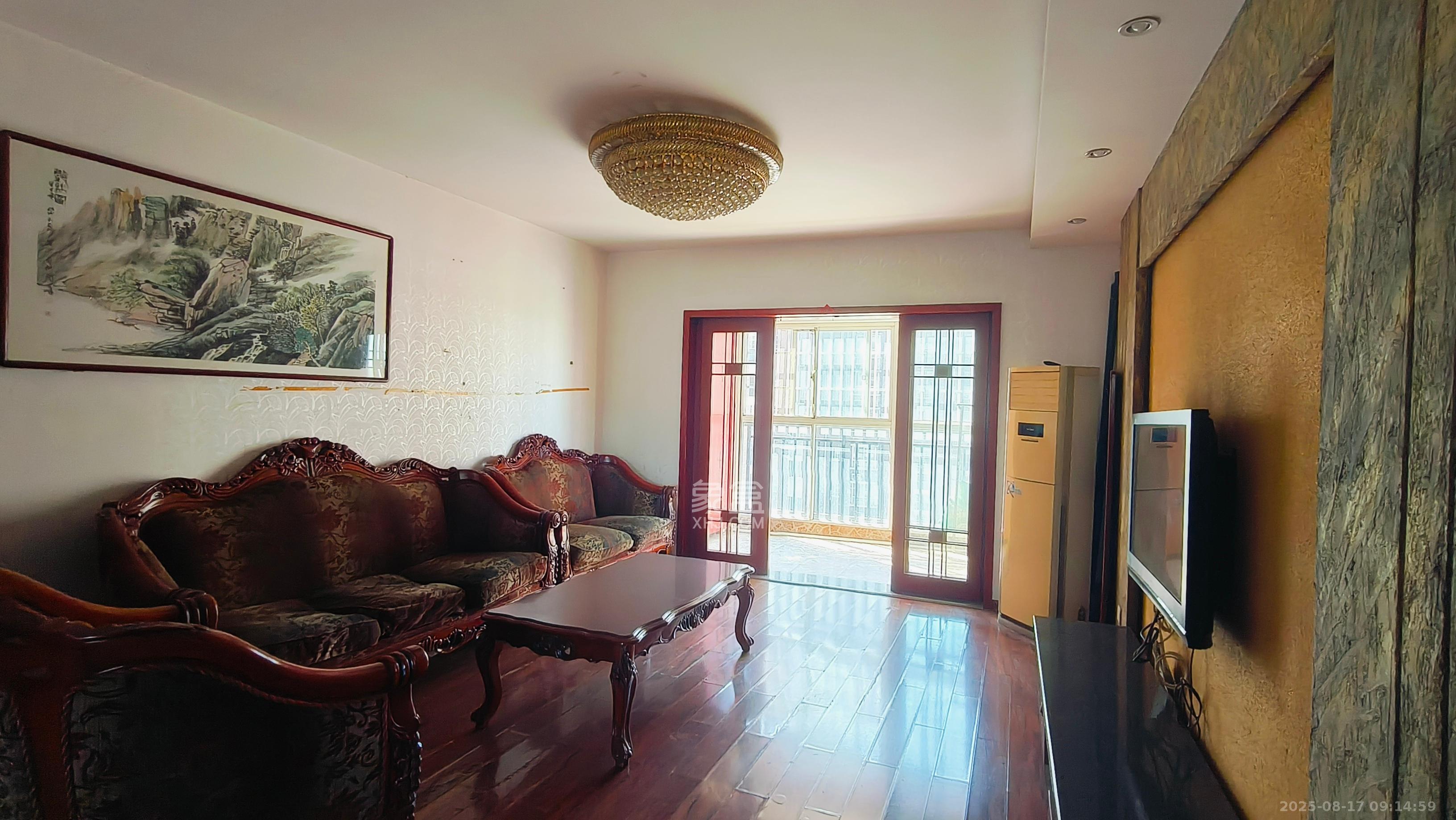 星城雅郡  3室2厅2卫    1800.0元/月室内图