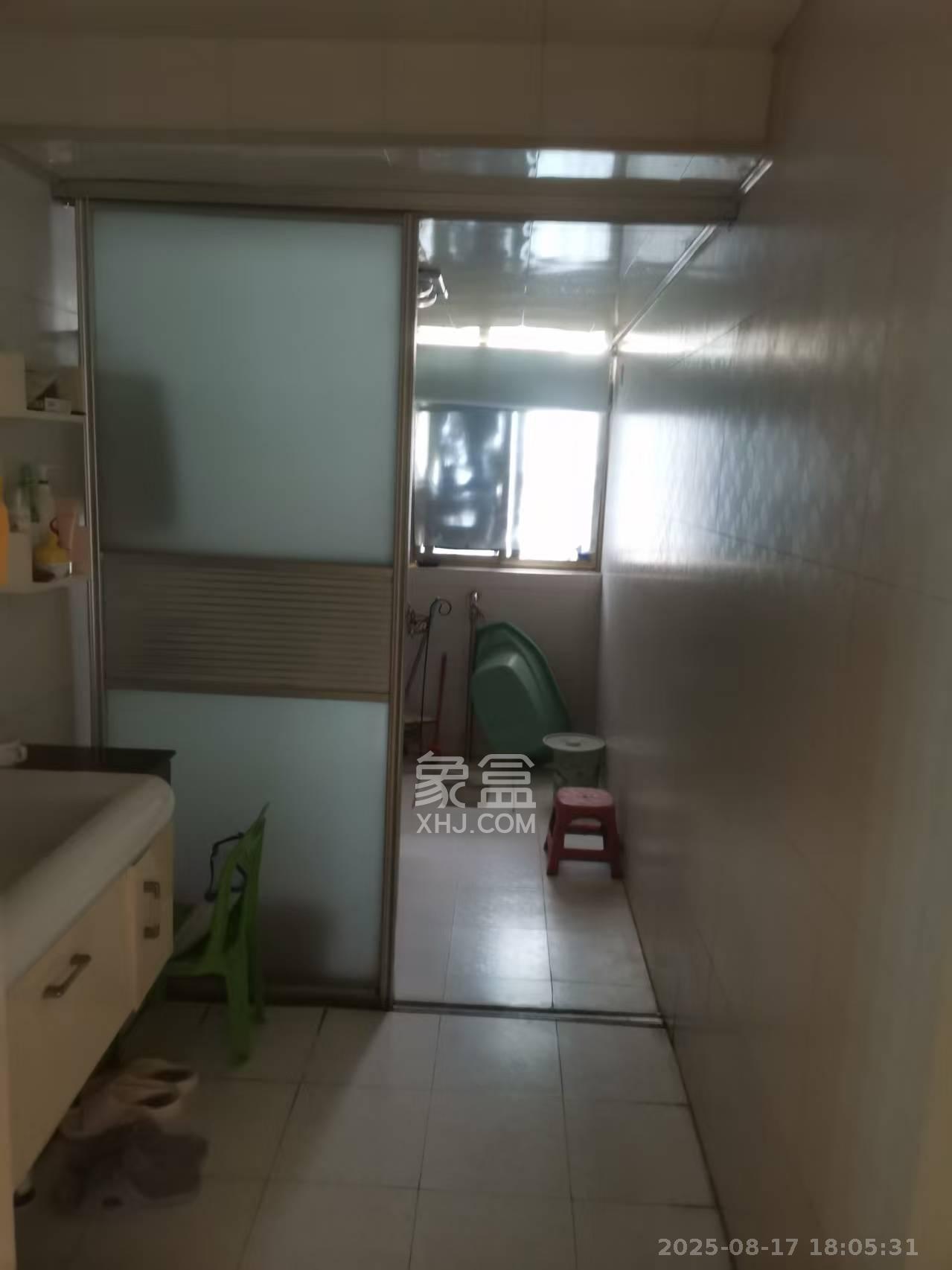 中天枫景园 3室2厅2卫 5200.0元/月 中天枫景园 3室2厅2卫 5200.0元/月室内图