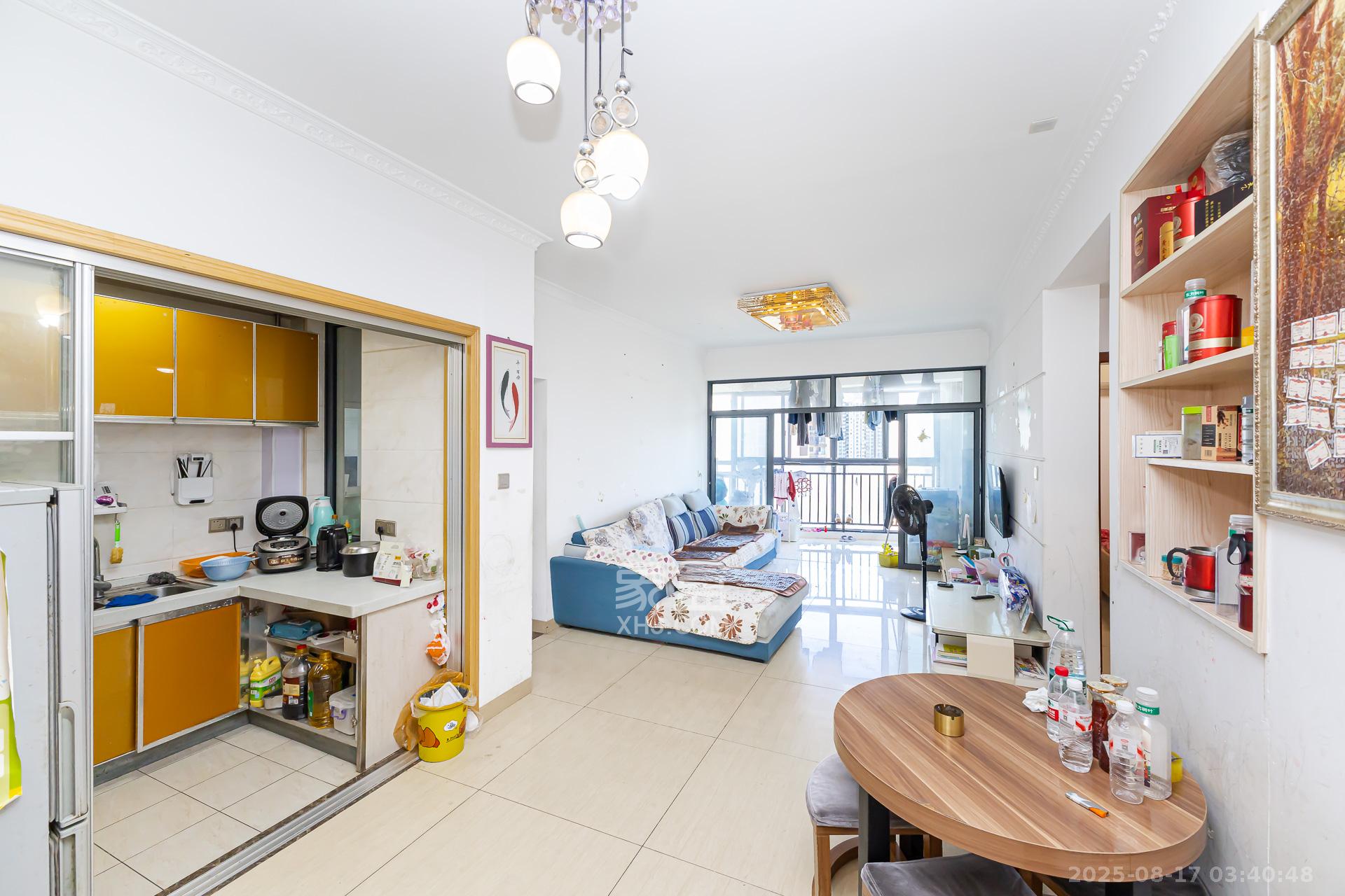 浩龙音乐界  2室2厅1卫    60.0万 浩龙音乐界  2室2厅1卫    60.0万客厅