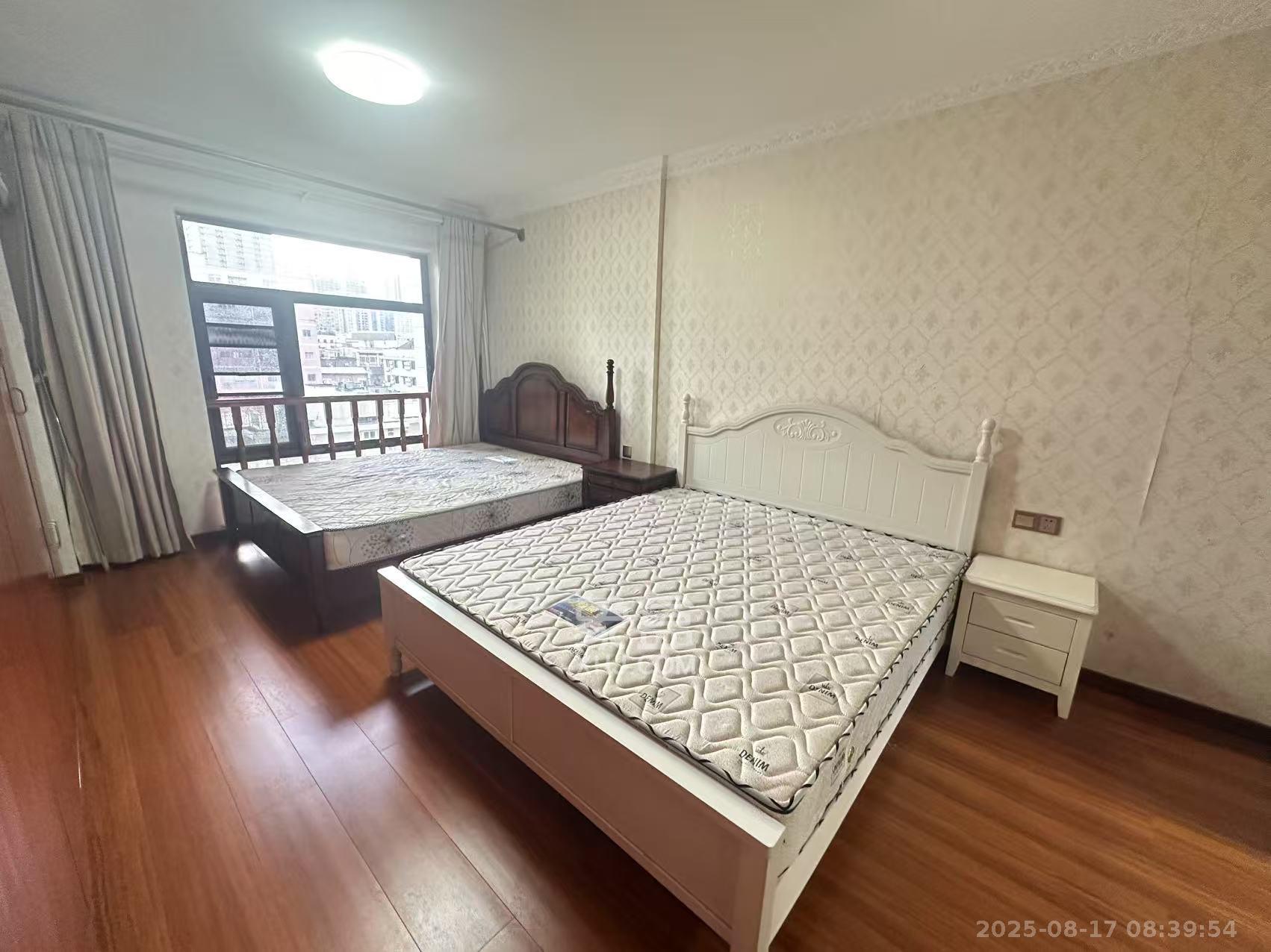 铂宫  3室2厅2卫    4200.0元/月室内图