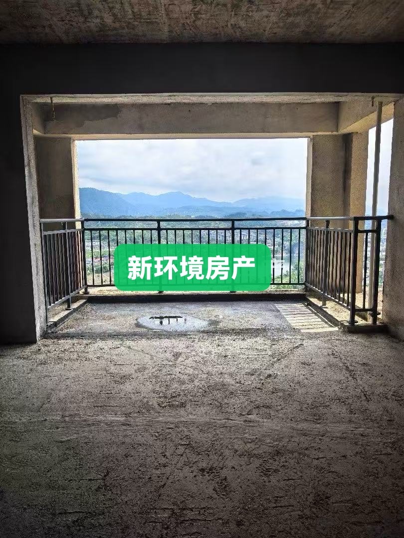 昊天珑璟湾  4室2厅2卫   66.80万