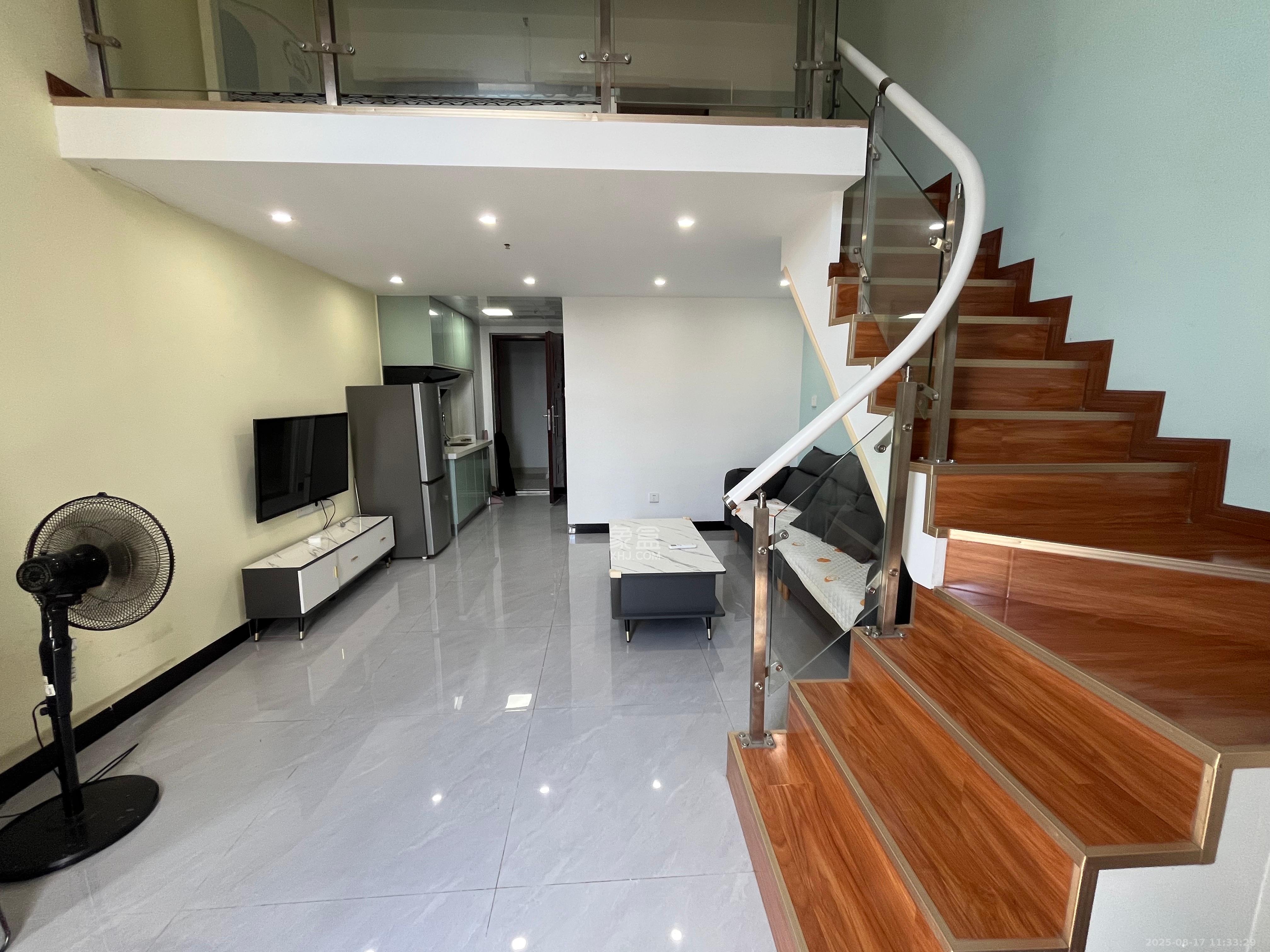 MOMA当代广场  1室1厅1卫    1300.0元/月 MOMA当代广场  1室1厅1卫    1300.0元/月室内图