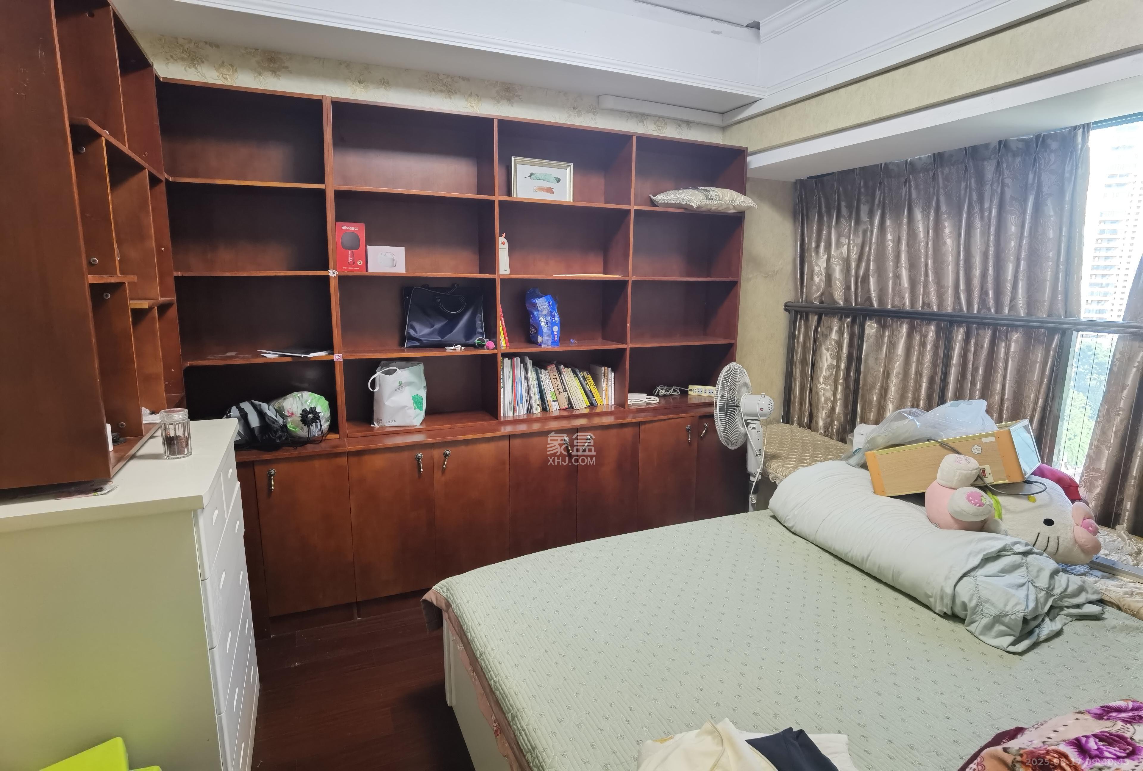 恒大华府  4室2厅2卫    4200.0元/月 恒大华府  4室2厅2卫    4200.0元/月室内图