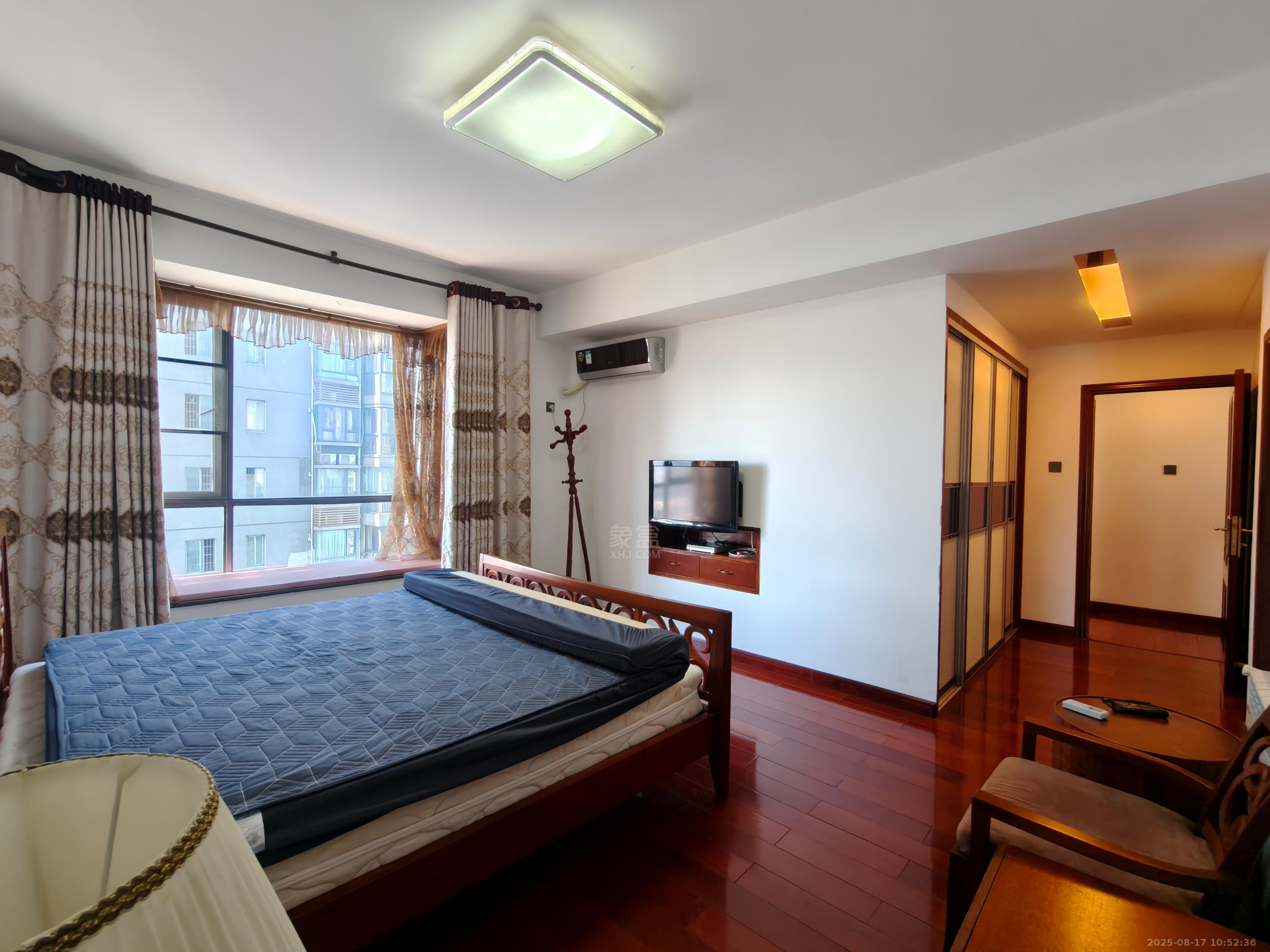 城市风景 6室2厅2卫 3200.0元/月 城市风景 6室2厅2卫 3200.0元/月室内图