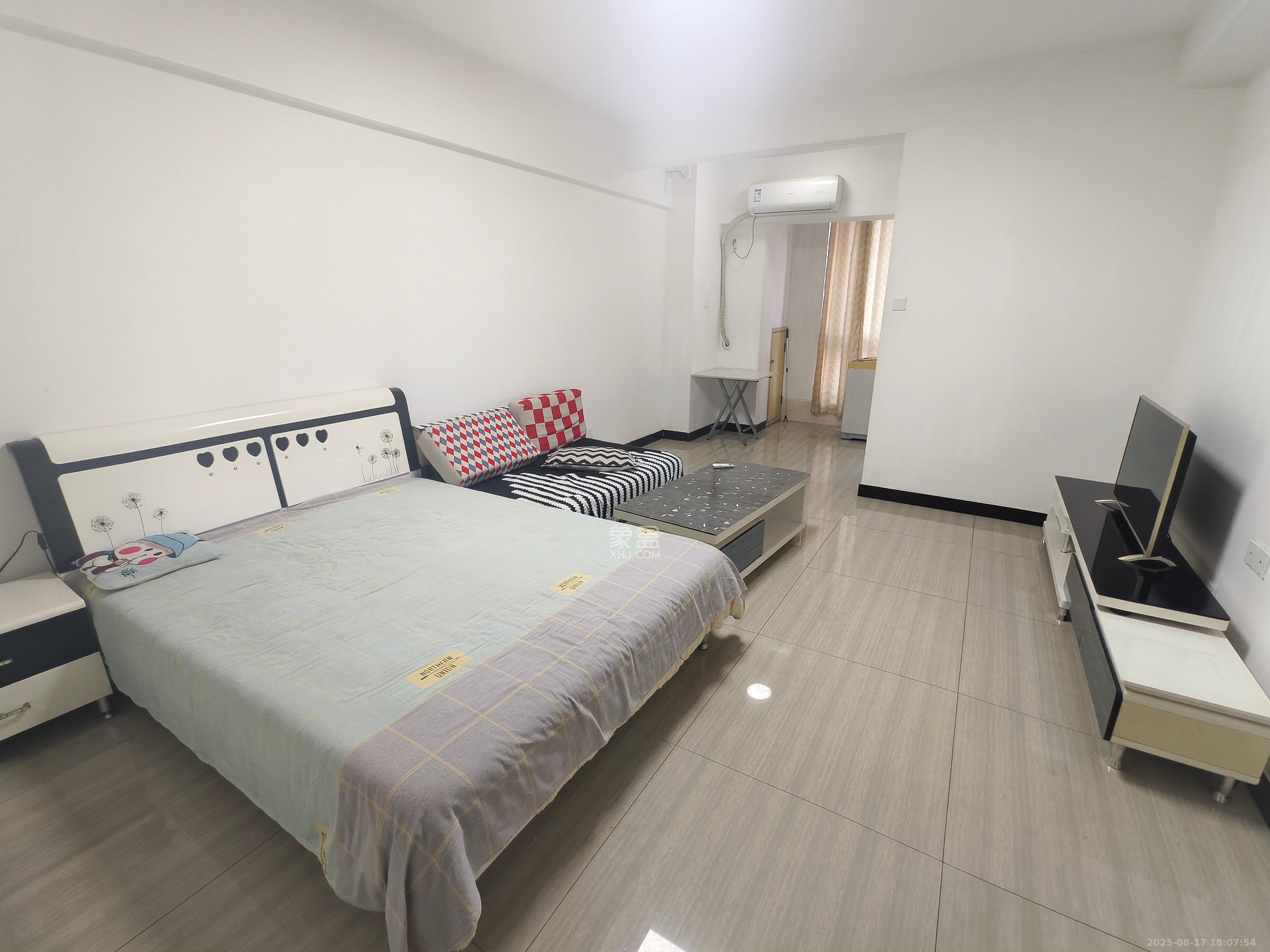 湘域相遇  1室1厅1卫    1800.0元/月 湘域相遇  1室1厅1卫    1800.0元/月室内图