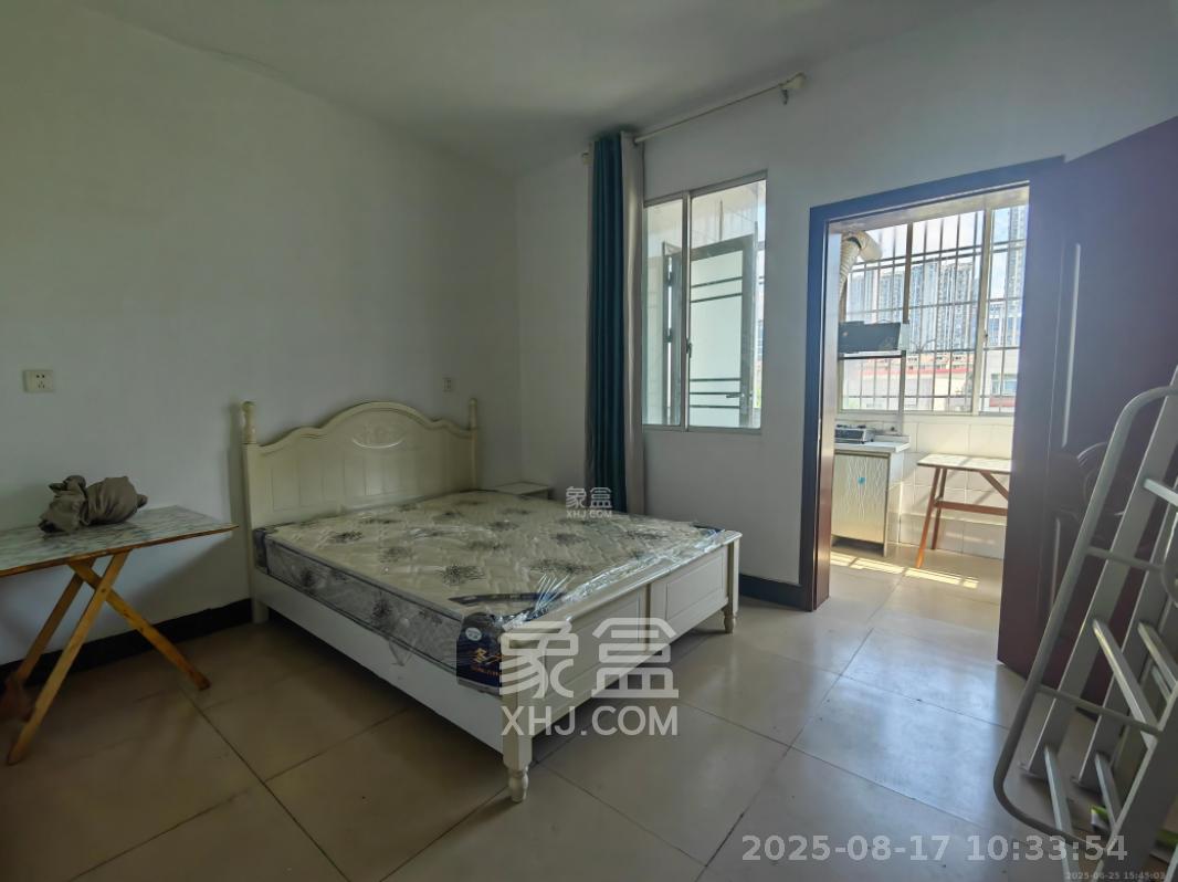 新塘垅小区(高桥物流园) 2室2厅1卫 900.0元/月 新塘垅小区(高桥物流园) 2室2厅1卫 900.0元/月室内图