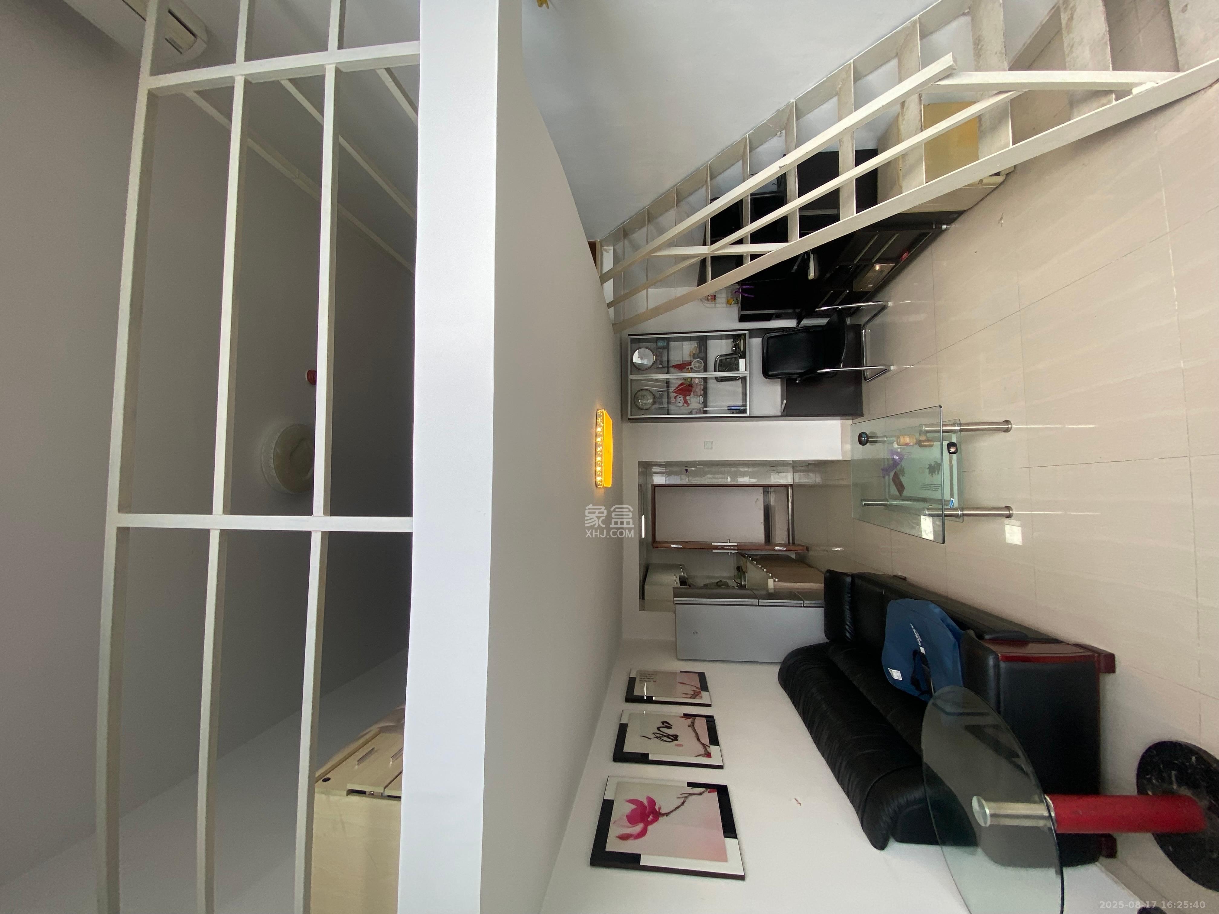 洋湖时代 1室2厅1卫 1500.0元/月 洋湖时代 1室2厅1卫 1500.0元/月室内图