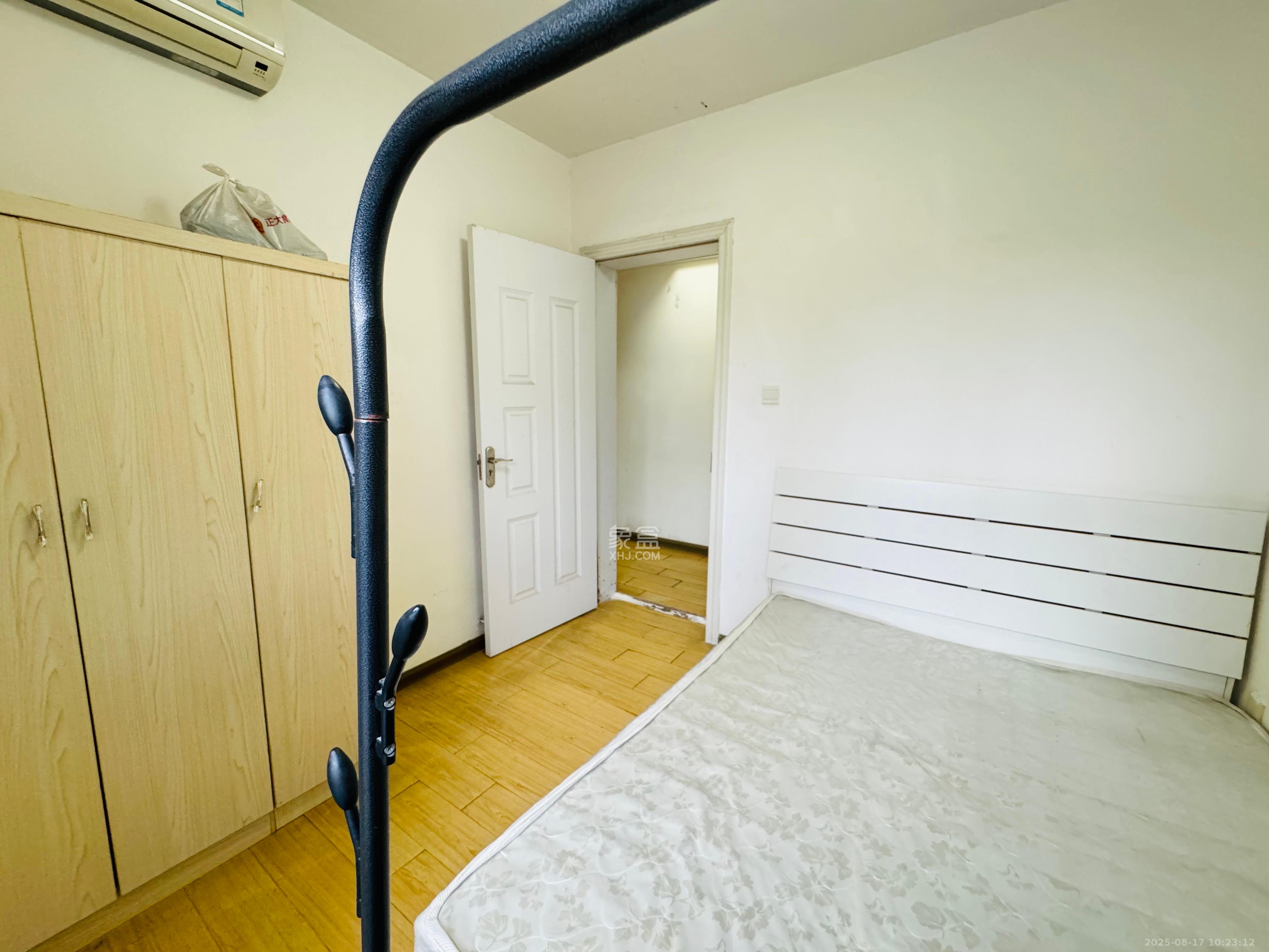 协信星澜汇  3室2厅1卫    2400.0元/月室内图