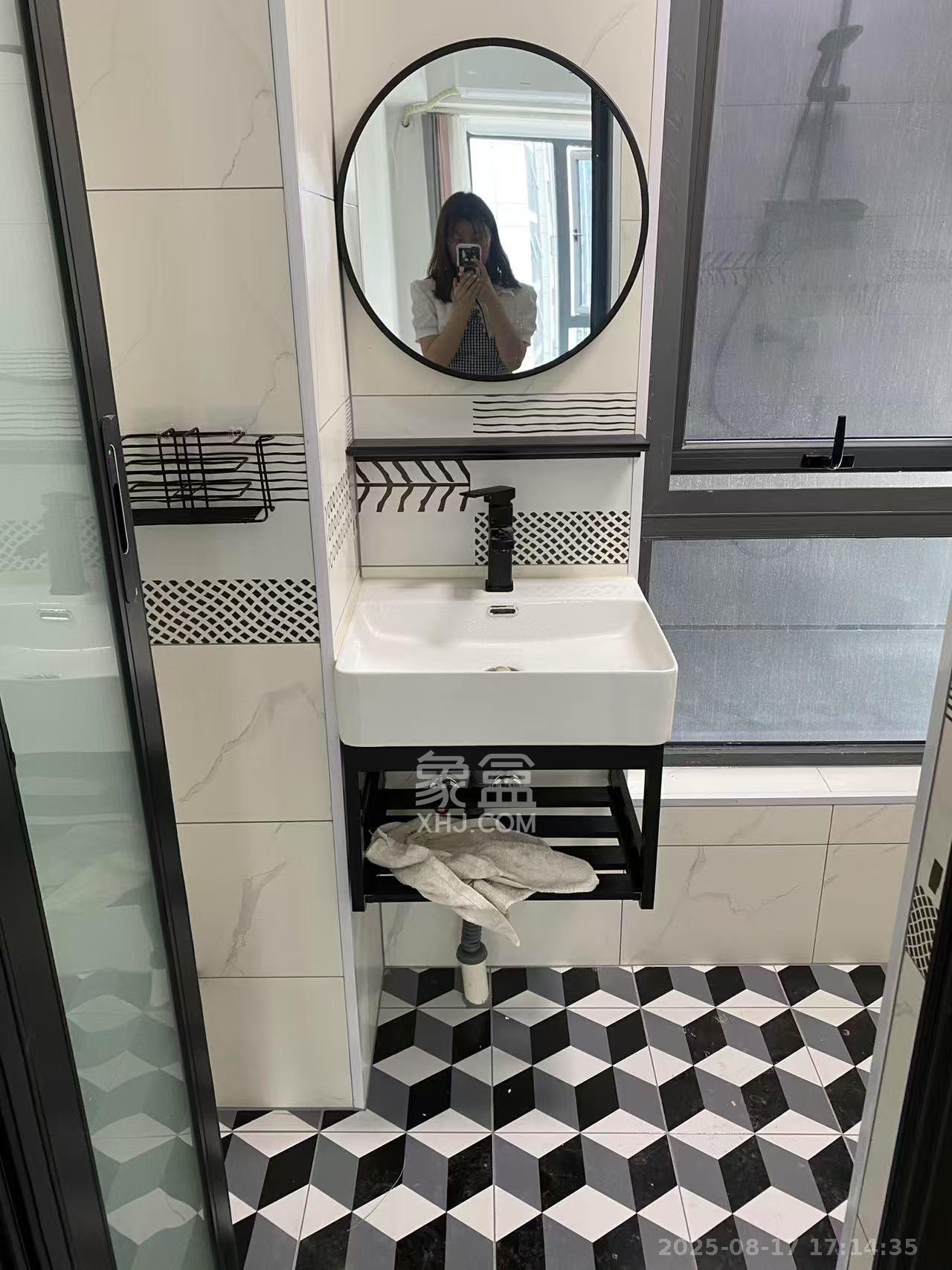 复地星光天地 1室0厅0卫 2400.0元/月 复地星光天地 1室0厅0卫 2400.0元/月室内图