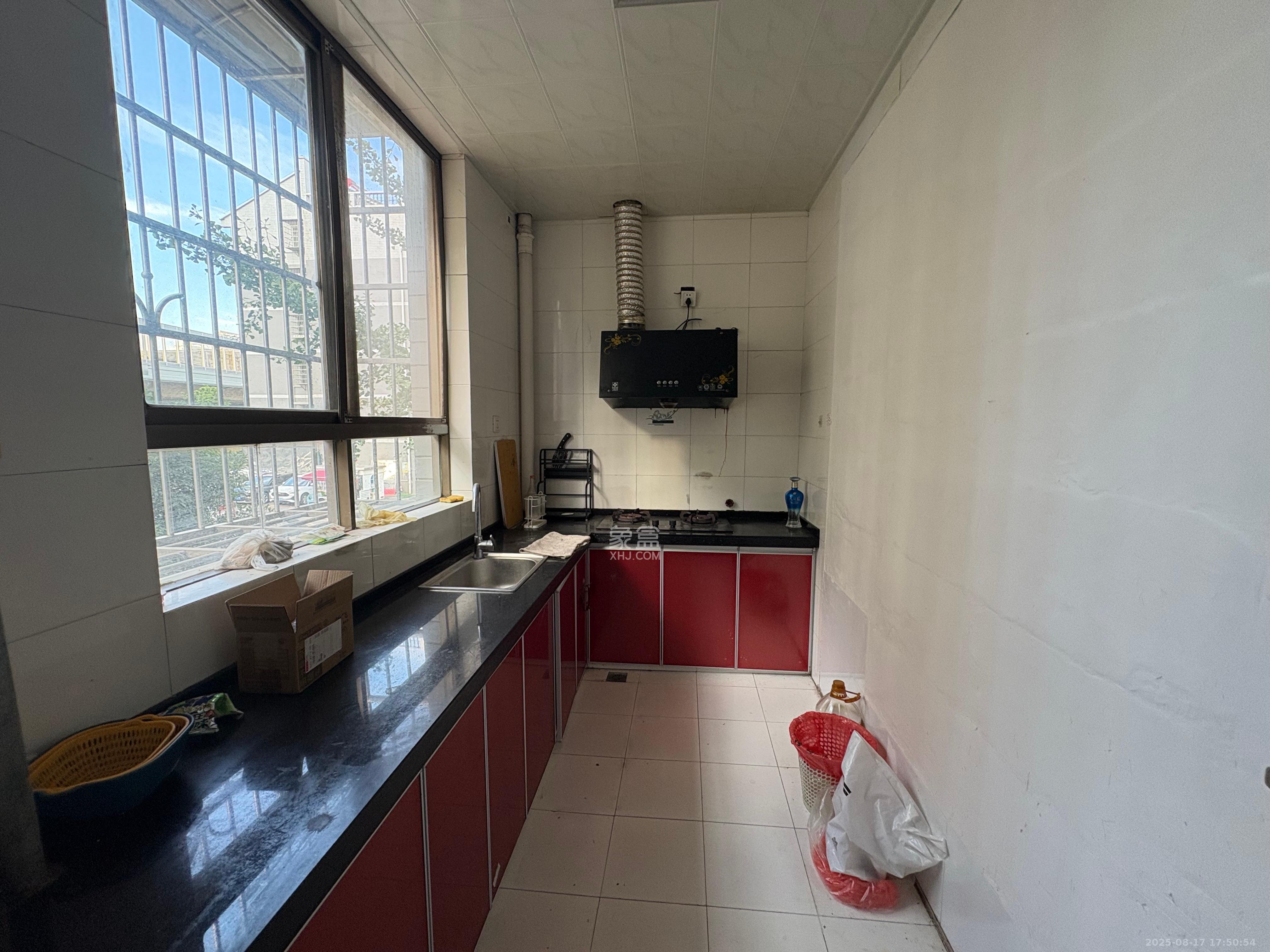 兴联母山小区 2室1厅1卫 1200.0元/月 兴联母山小区 2室1厅1卫 1200.0元/月室内图