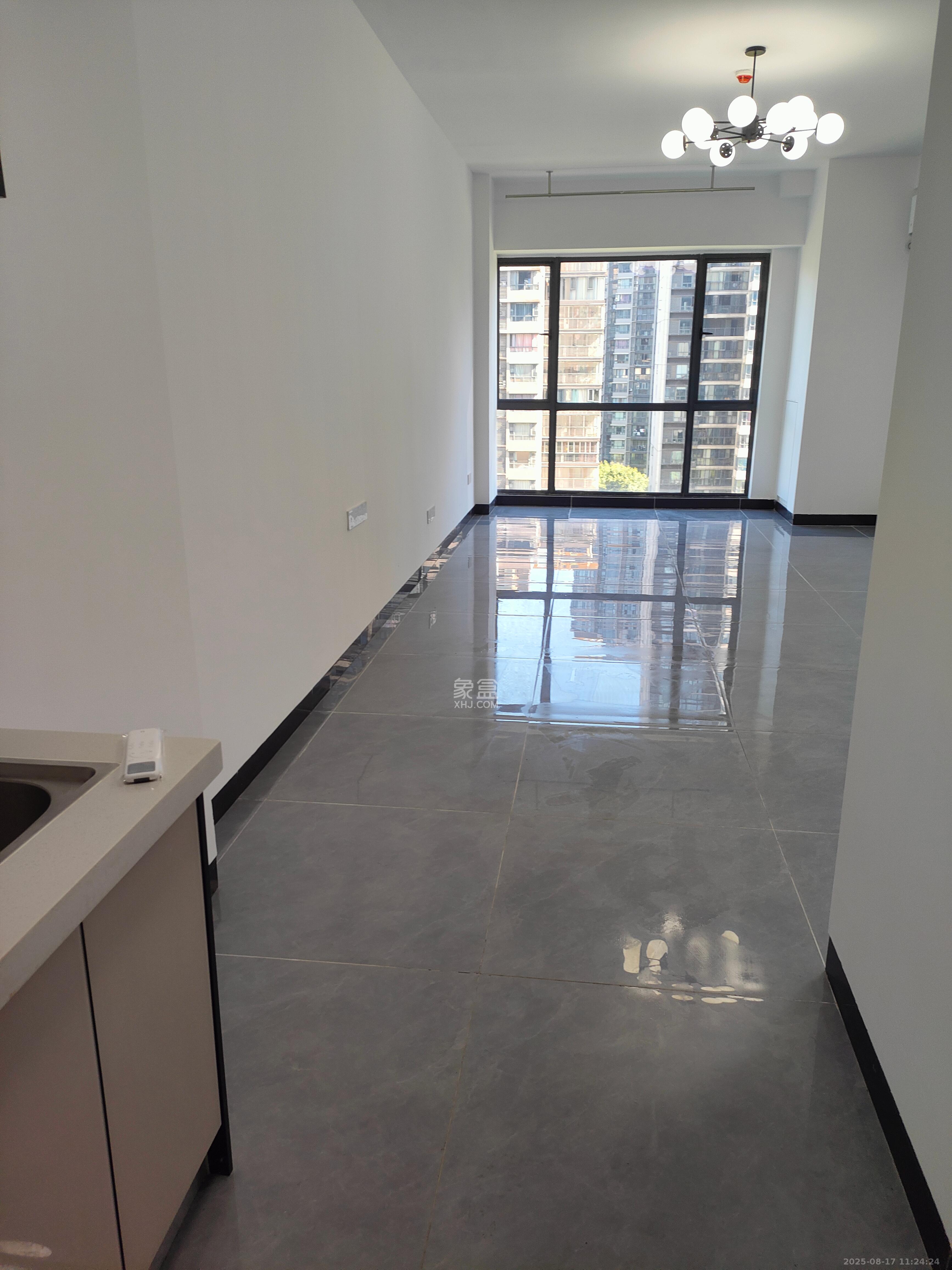 星沙算中心  1室1厅1卫    1400.0元/月 星沙算中心  1室1厅1卫    1400.0元/月