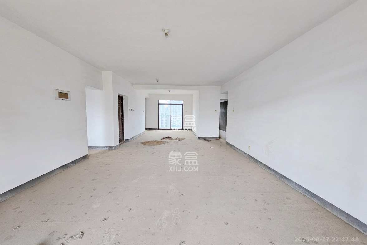 三江花中城  3室2厅2卫    148.0万 三江花中城  3室2厅2卫    148.0万客厅