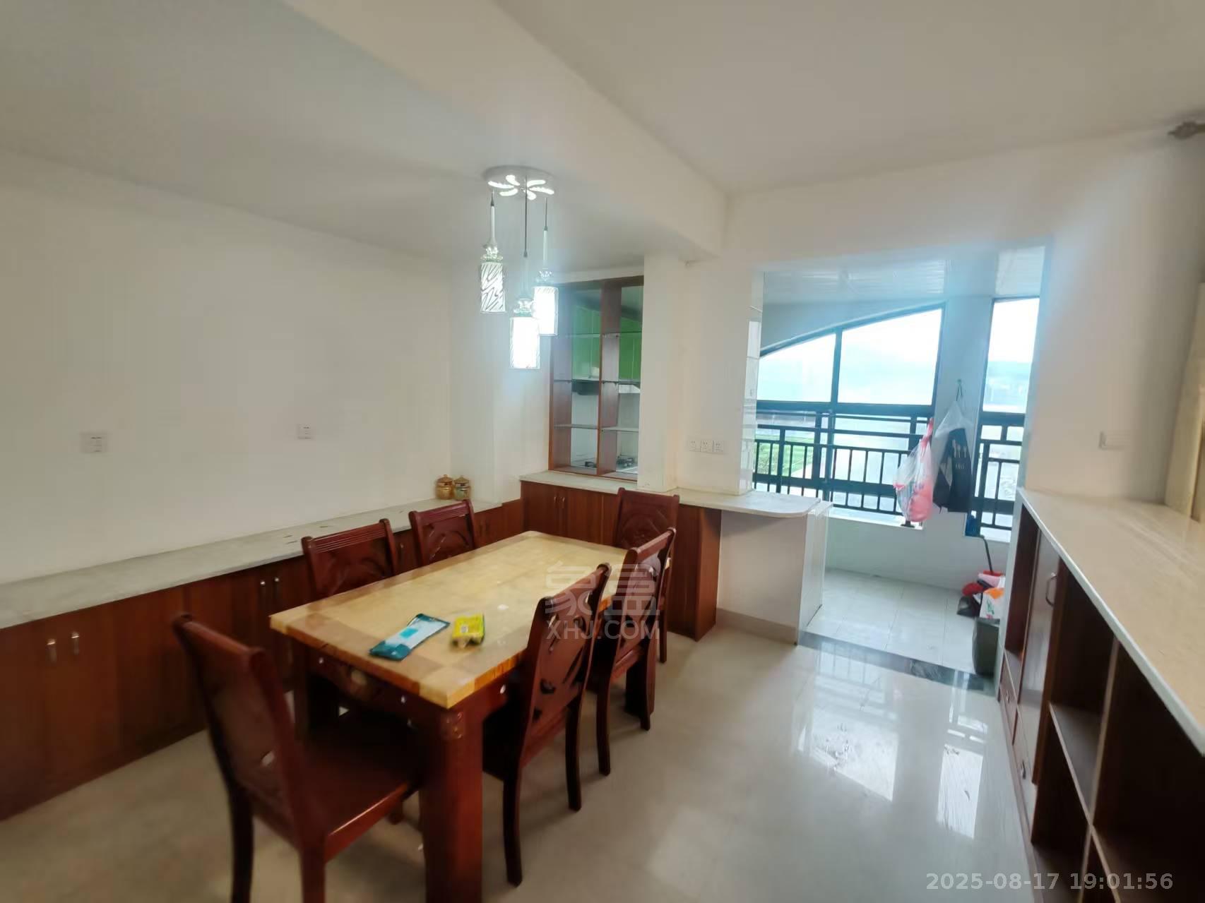 尚格名城万家理想 4室2厅2卫 1500.0元/月 尚格名城万家理想 4室2厅2卫 1500.0元/月室内图