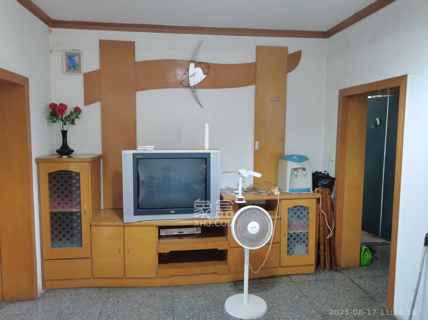 解放村  2室1厅1卫   800.00元/月室内图