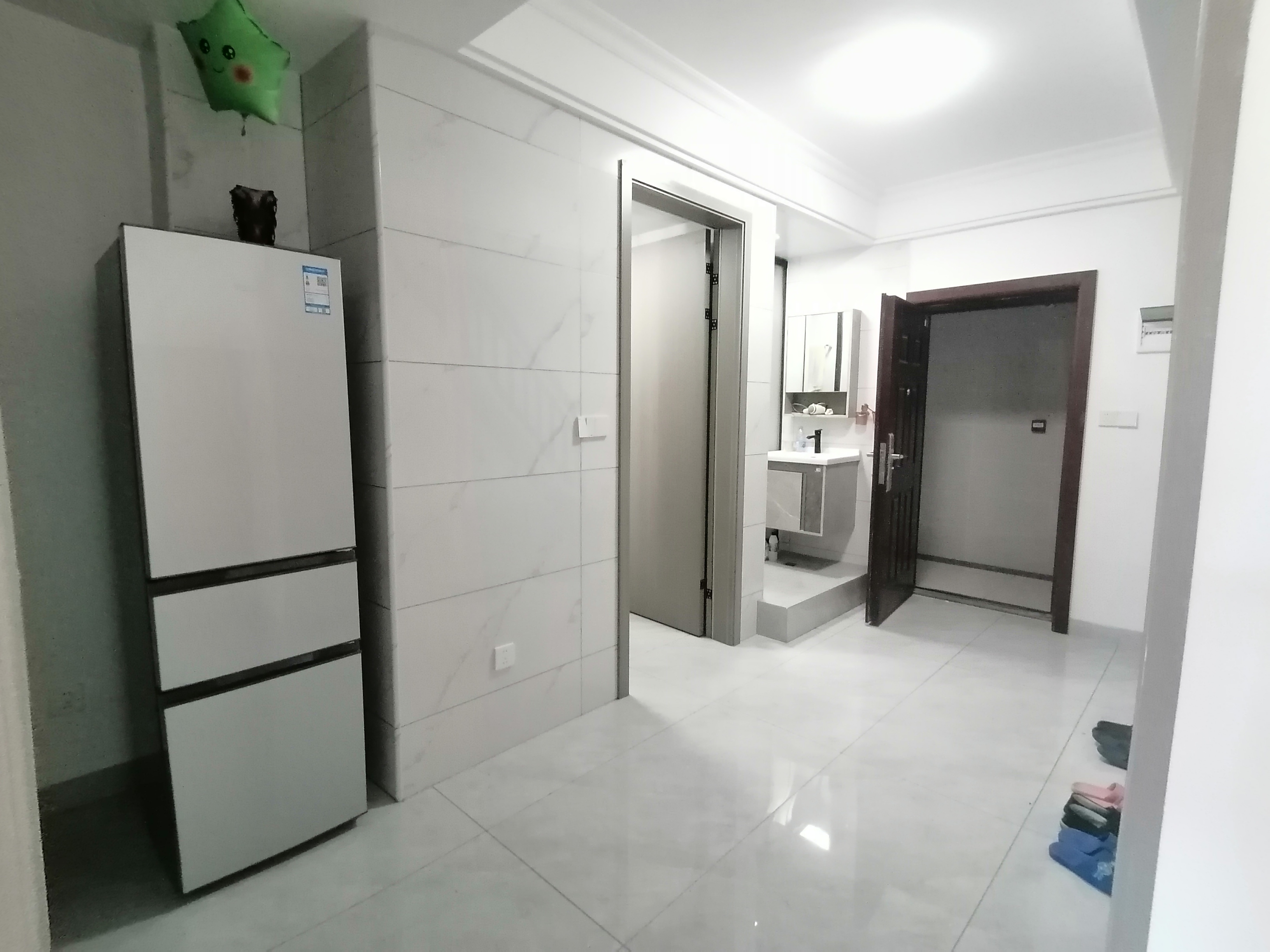 御笔华章  2室2厅1卫    1800.0元/月 御笔华章  2室2厅1卫    1800.0元/月室内图