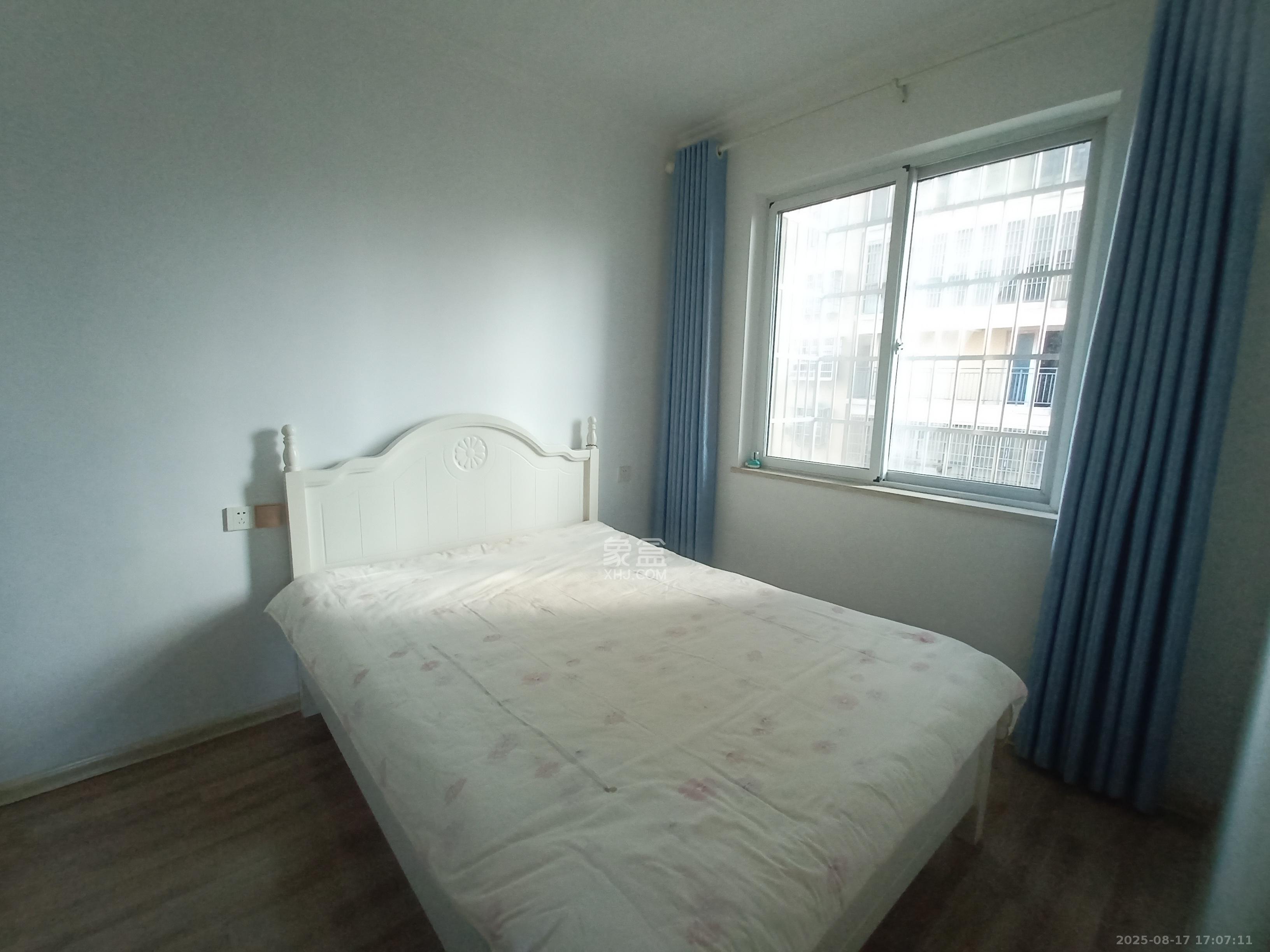 谷山庭院二期 3室1厅1卫 2100.0元/月 谷山庭院二期 3室1厅1卫 2100.0元/月室内图