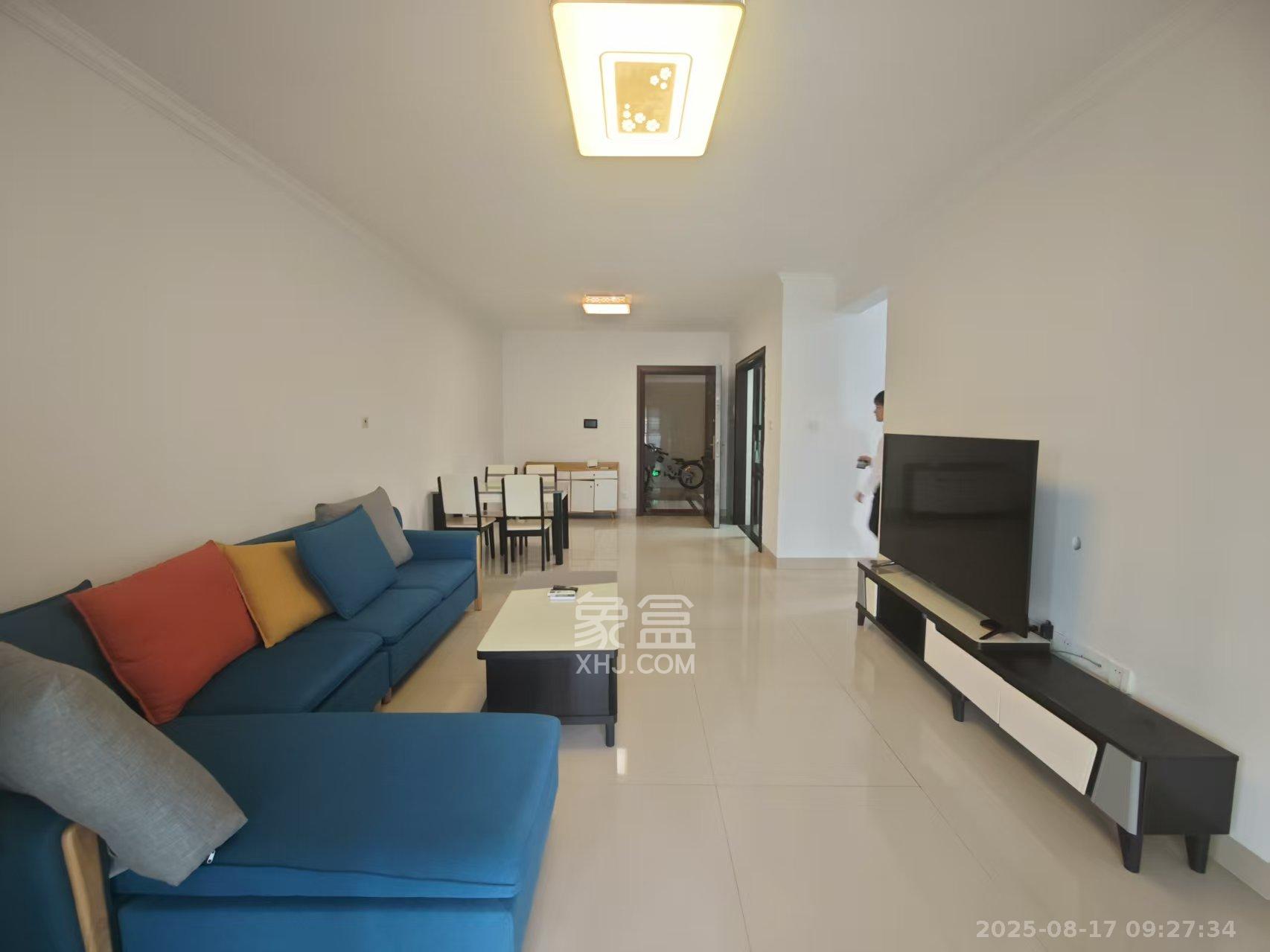 梅溪湖金茂悦(金悦雅苑)  3室2厅11卫    3500.0元/月 梅溪湖金茂悦(金悦雅苑)  3室2厅11卫    3500.0元/月室内图