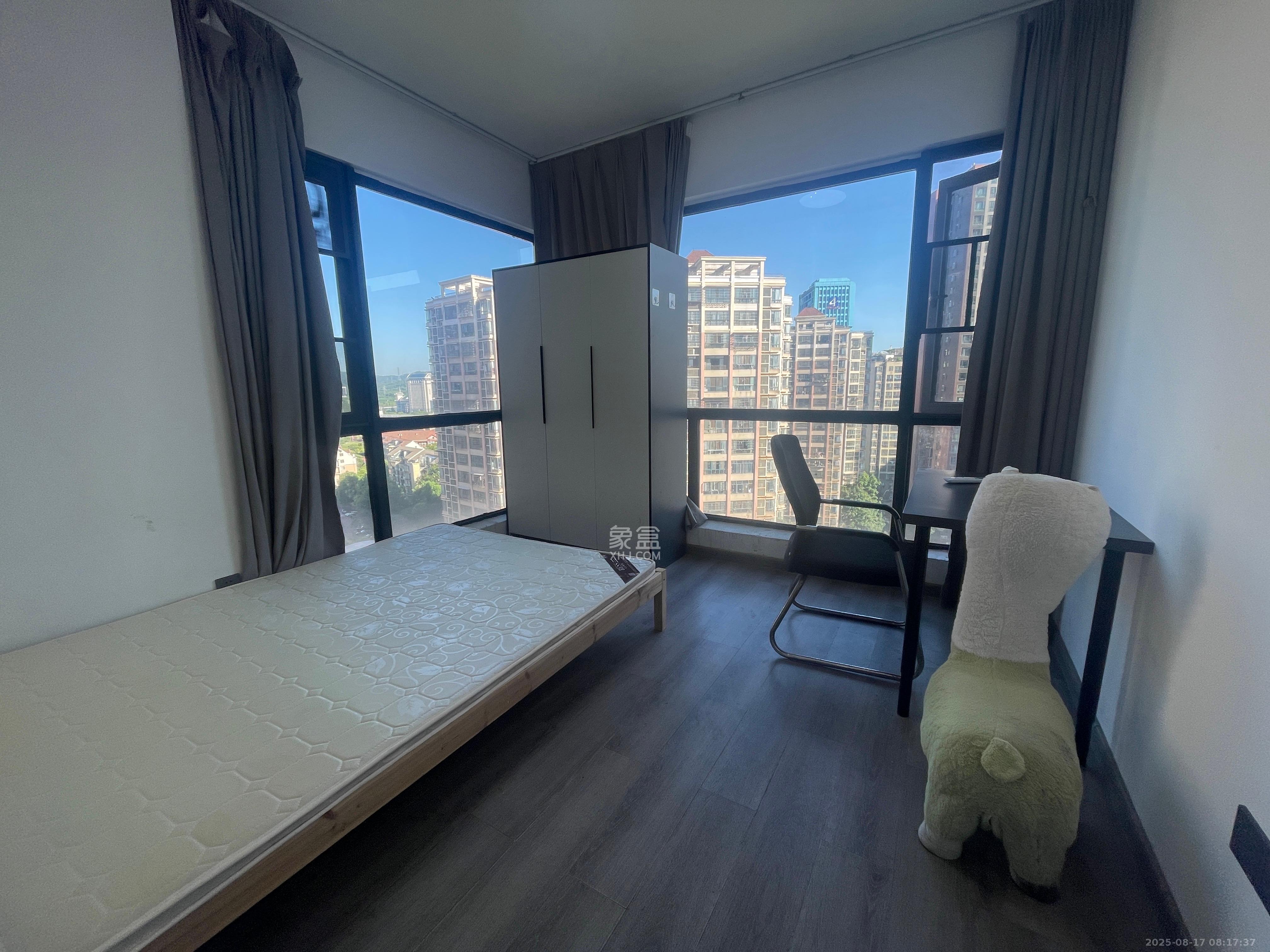 建投象山国际  3室2厅2卫    3000.0元/月 建投象山国际  3室2厅2卫    3000.0元/月室内图