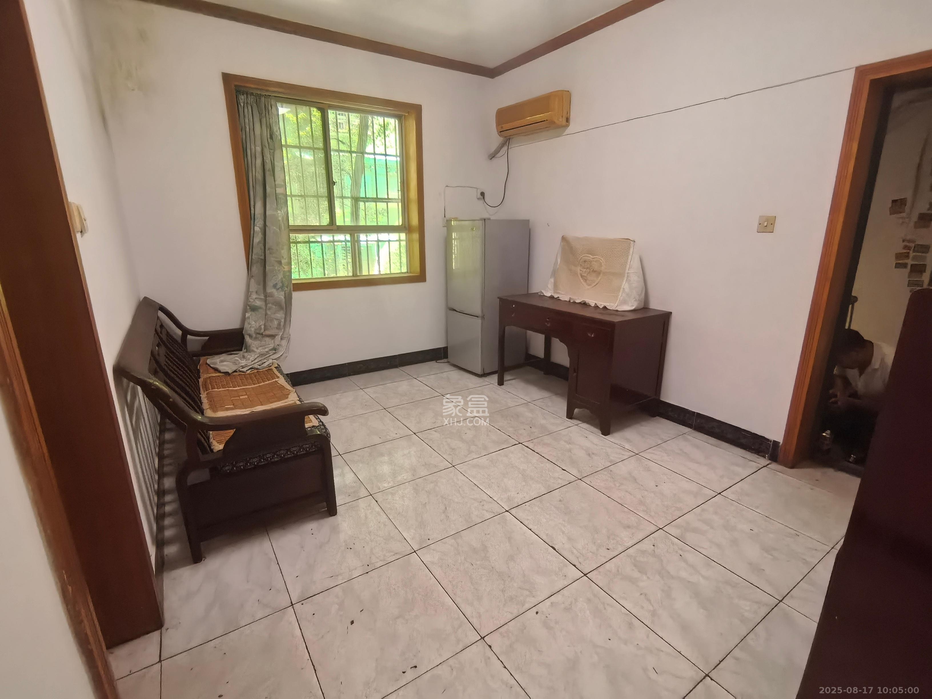 天心物业 1室1厅1卫 1500.0元/月 天心物业 1室1厅1卫 1500.0元/月室内图