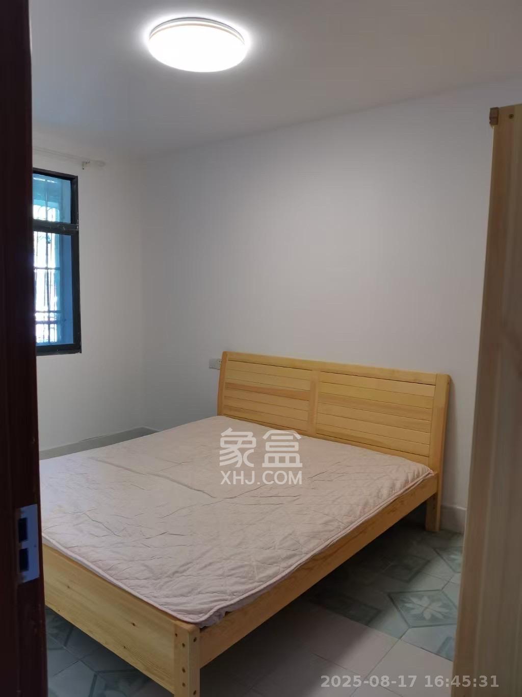 红泥山小区 2室1厅1卫 1800.0元/月 红泥山小区 2室1厅1卫 1800.0元/月室内图