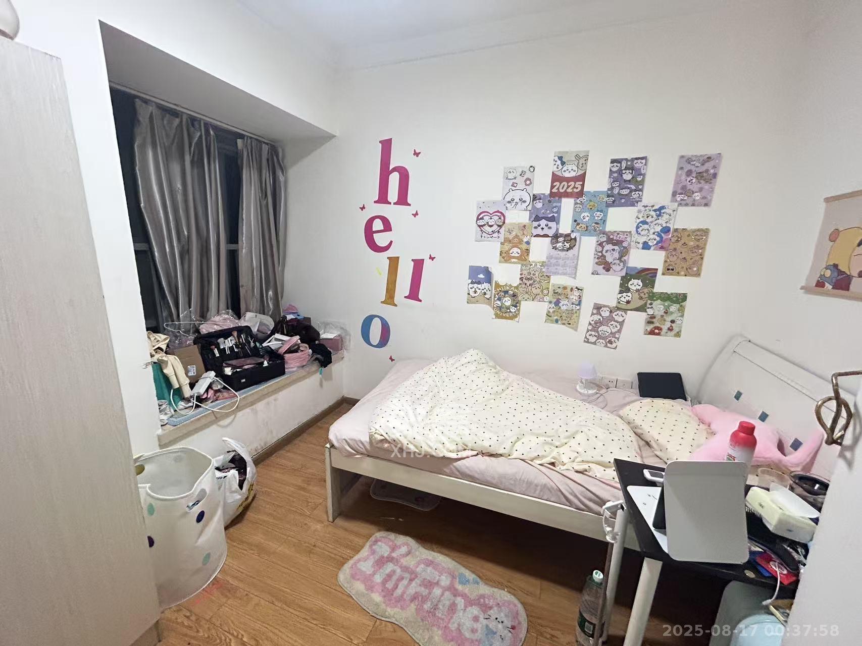 珠江花城三期锦鲤  3室2厅1卫    2000.0元/月 珠江花城三期锦鲤  3室2厅1卫    2000.0元/月室内图1