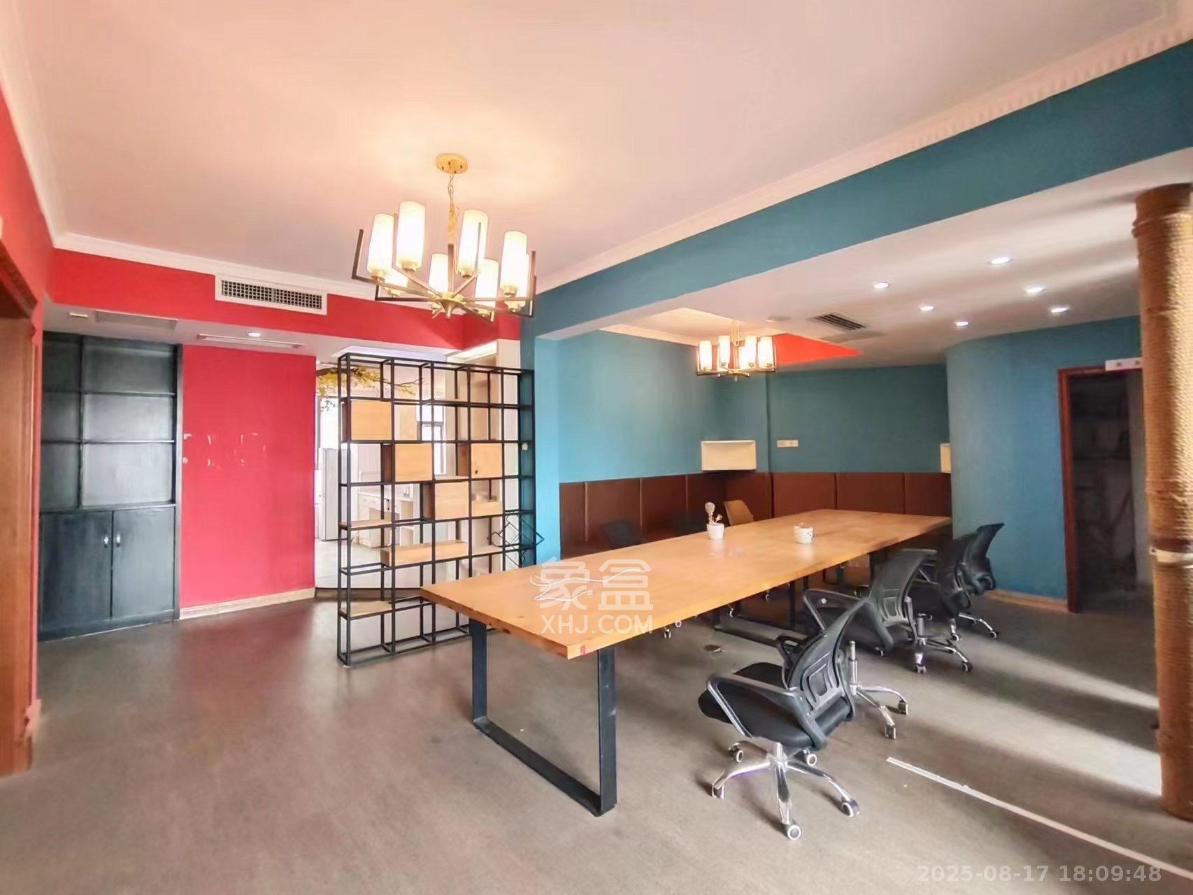 华晨国际公馆  3室2厅2卫    8000.0元/月室内图