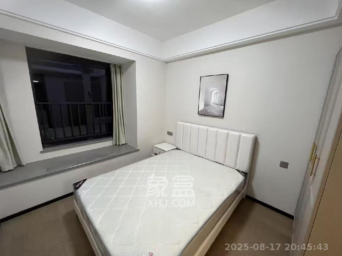 中海麓山境南区 3室1厅2卫 2800.00元/月 中海麓山境南区 3室1厅2卫 2800.00元/月室内图