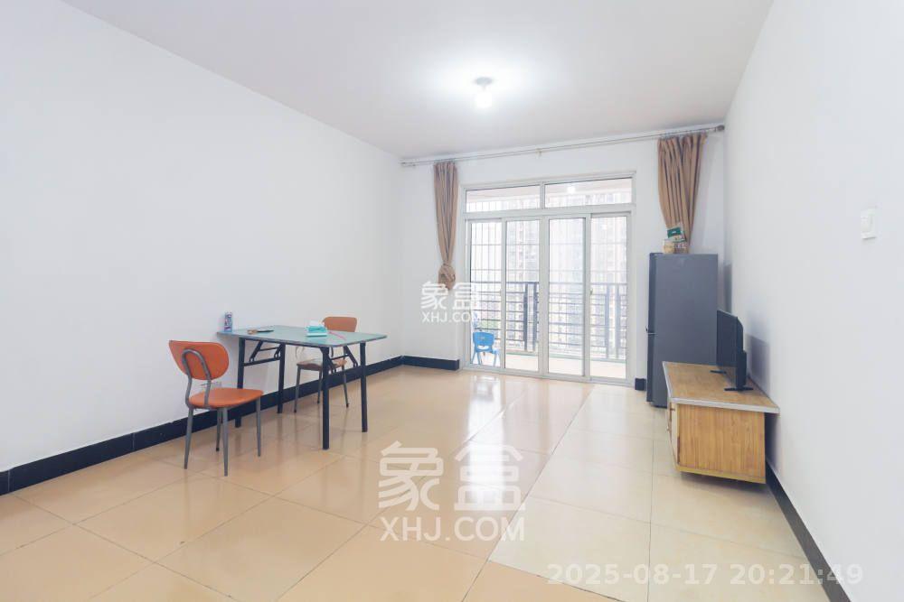 圣力华苑  2室2厅1卫   1300.00元/月室内图