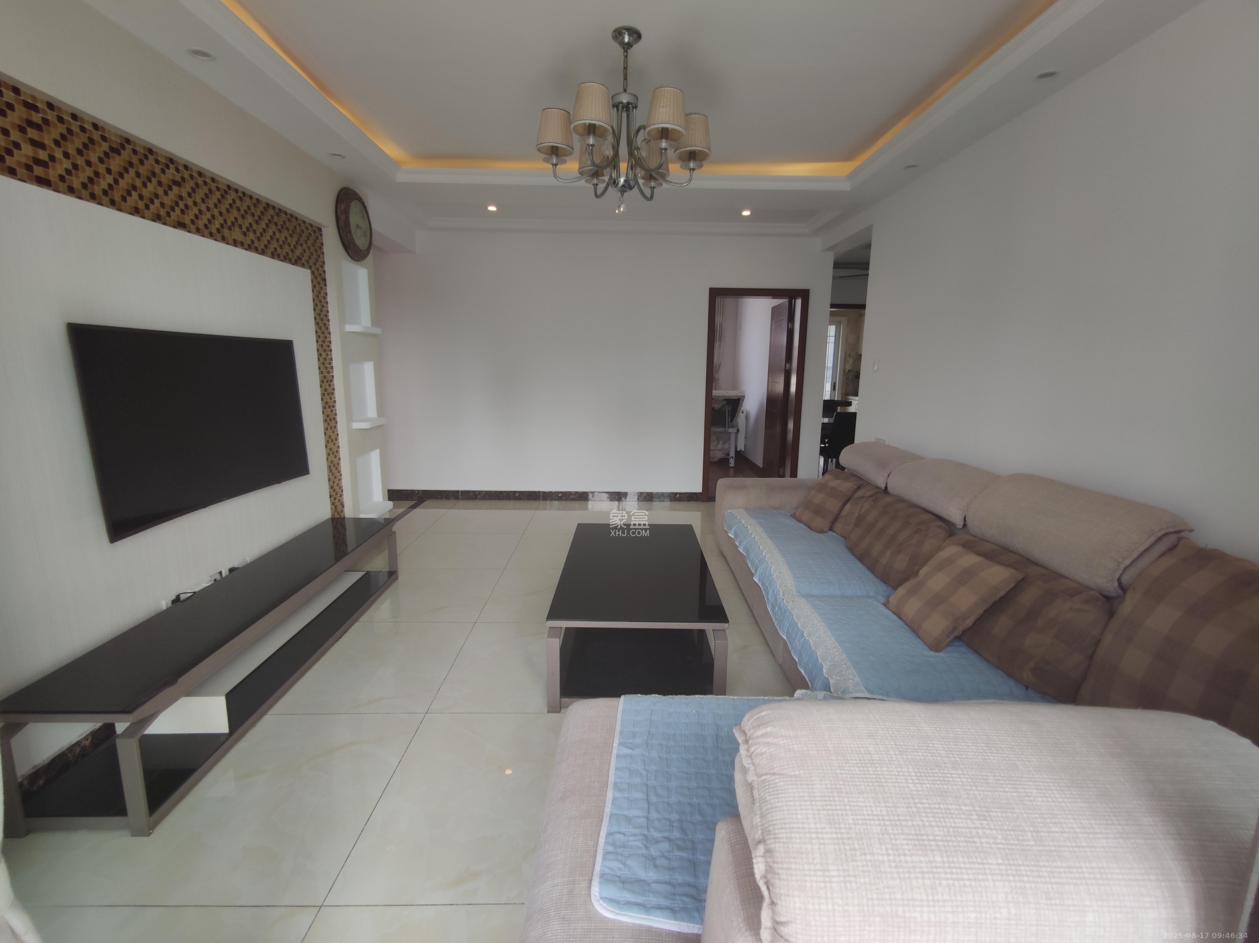 世茂外滩里(世茂铂翠湾三期) 4室2厅2卫 3800.0元/月 世茂外滩里(世茂铂翠湾三期) 4室2厅2卫 3800.0元/月室内图