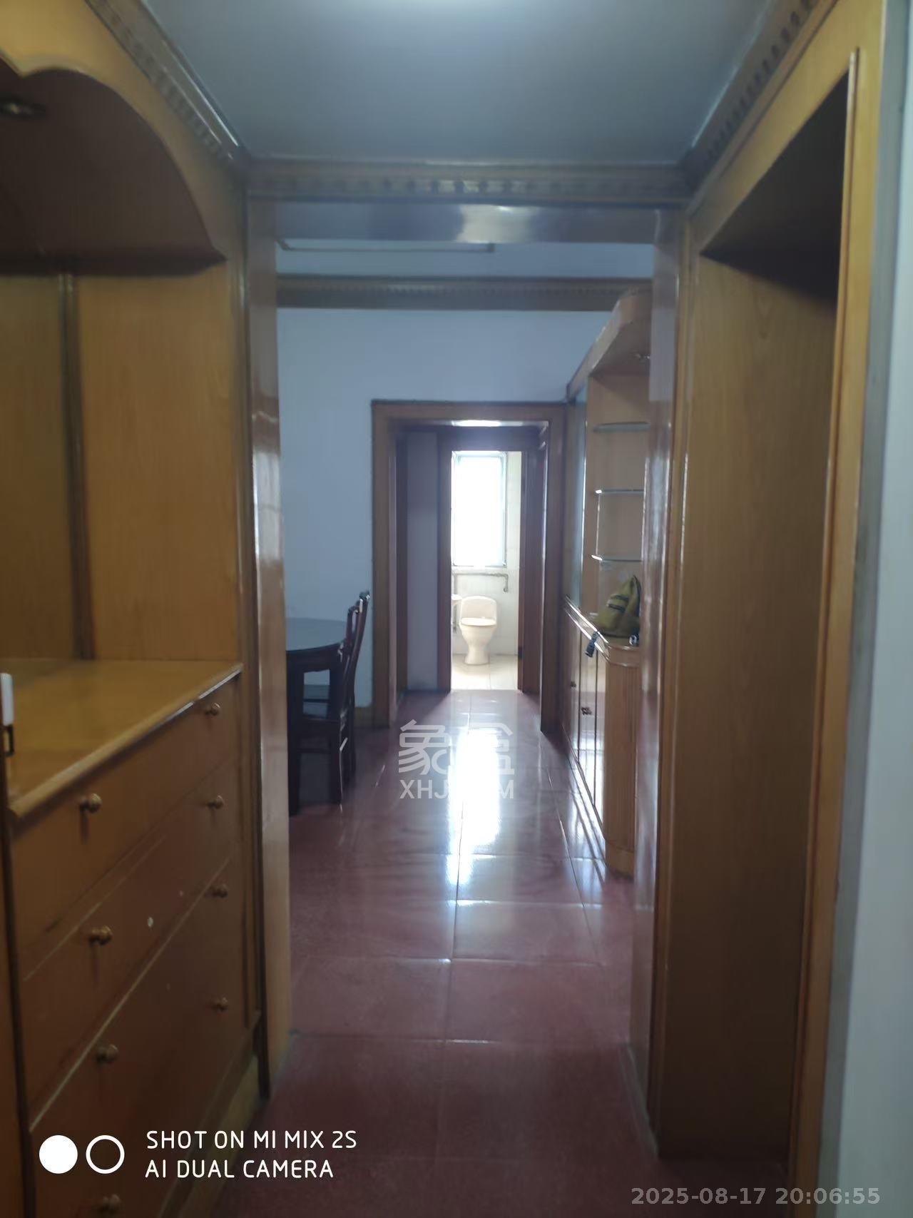 省军区宿舍 3室2厅2卫 2800.0元/月 省军区宿舍 3室2厅2卫 2800.0元/月室内图