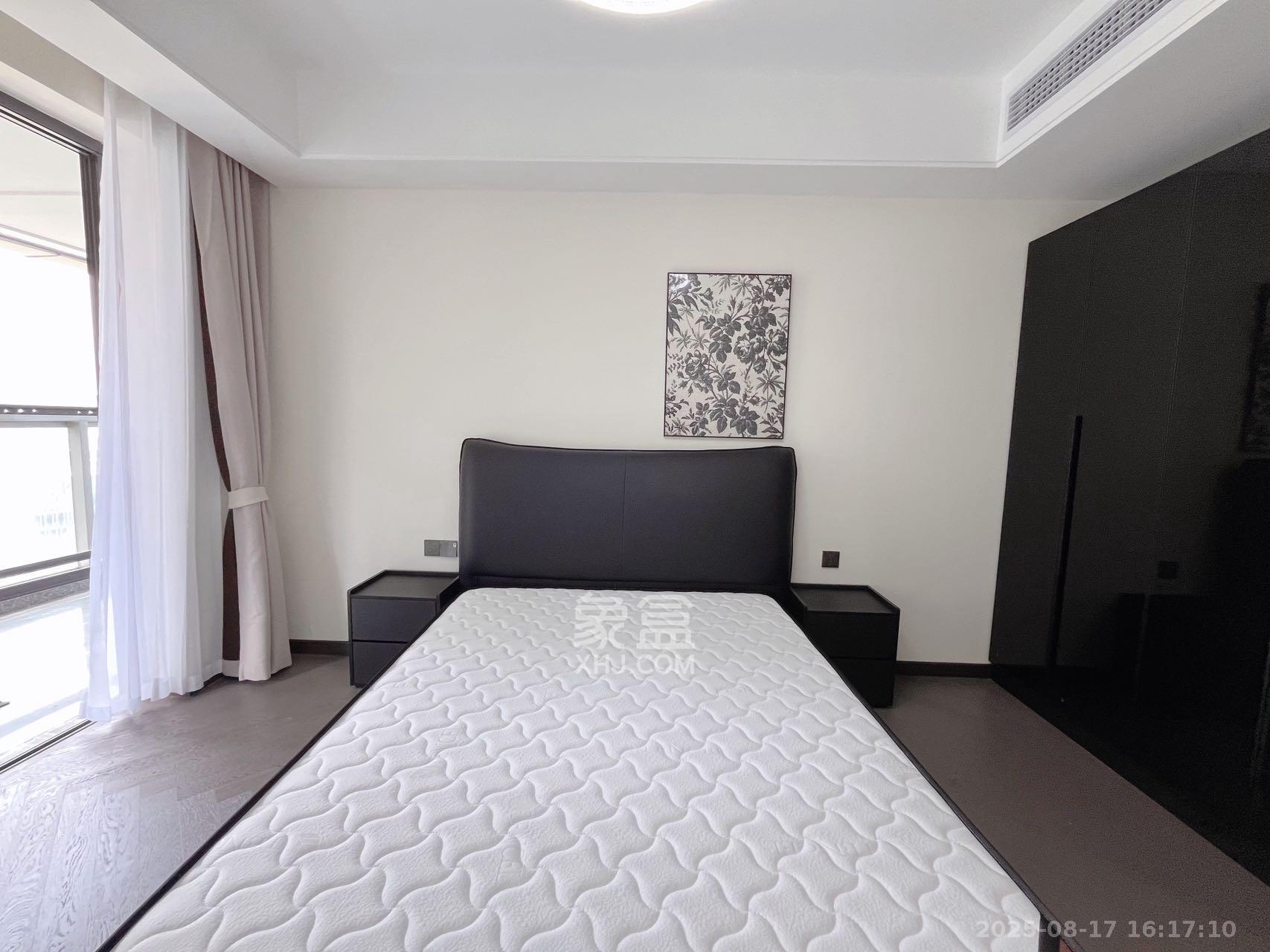 绿地V岛 1室0厅0卫 10000.0元/月 绿地V岛 1室0厅0卫 10000.0元/月室内图