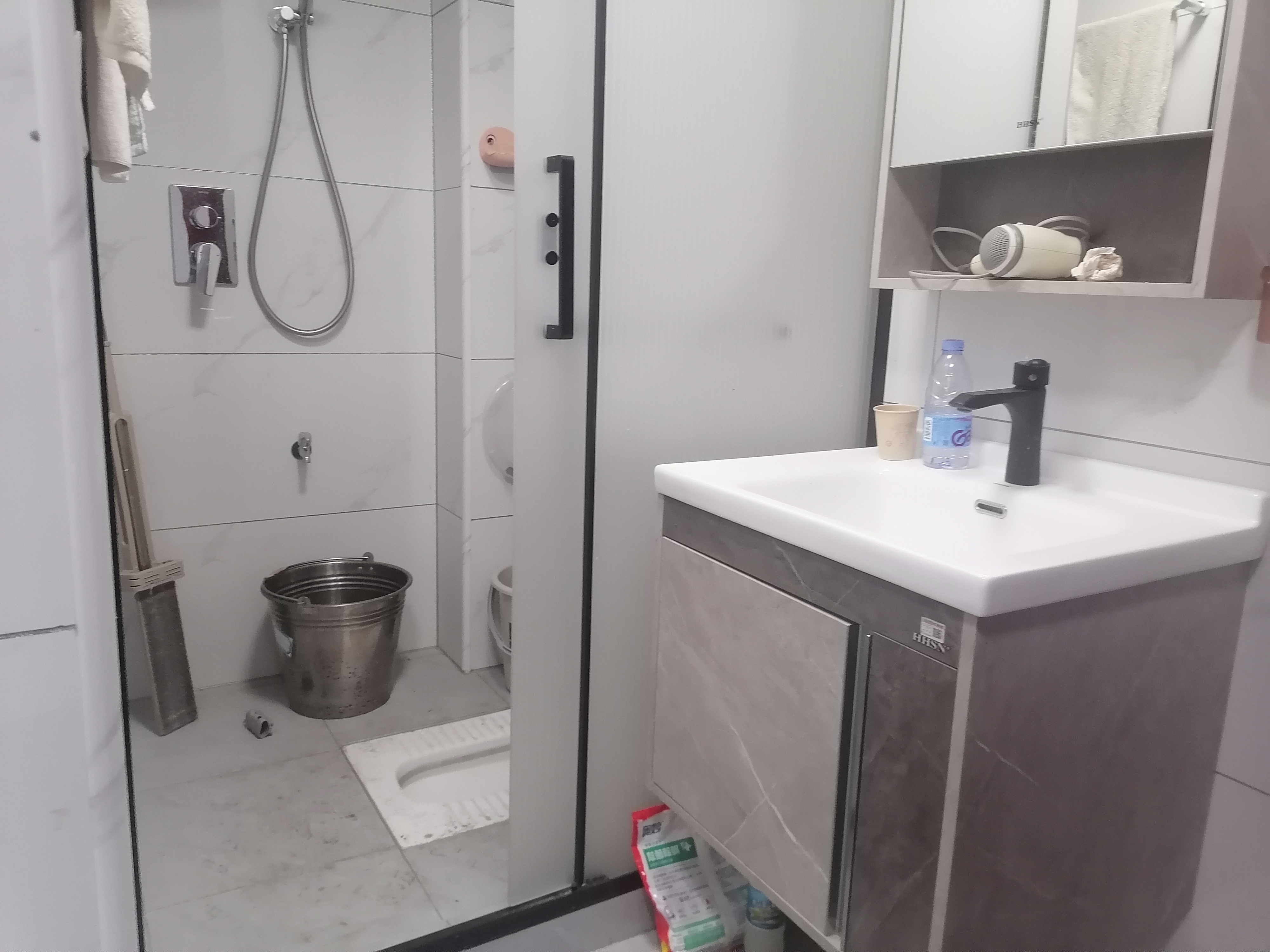 御笔华章  2室2厅1卫    1800.0元/月 御笔华章  2室2厅1卫    1800.0元/月室内图