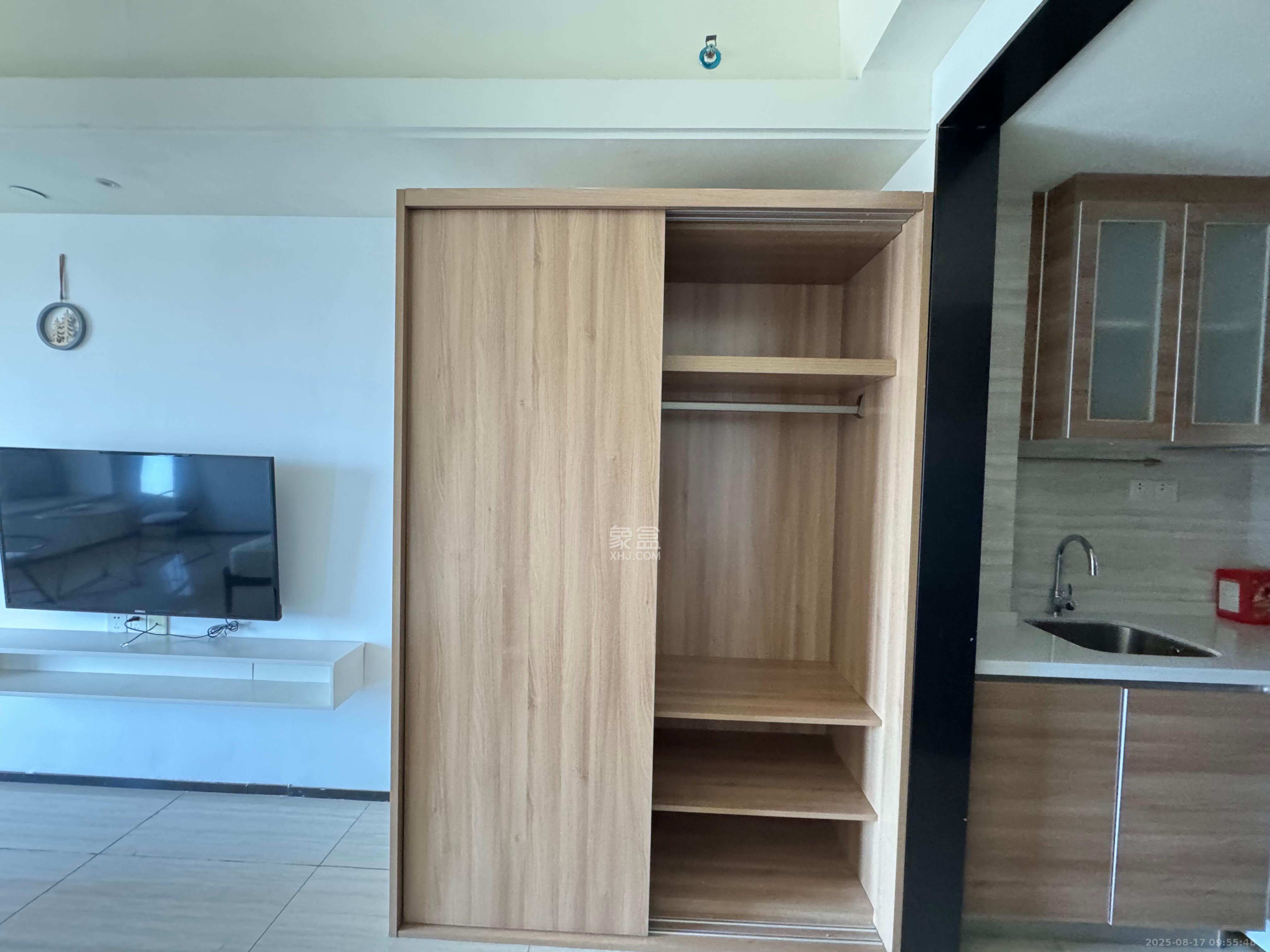 恒大国际广场  1室1厅1卫    1500.0元/月 恒大国际广场  1室1厅1卫    1500.0元/月室内图