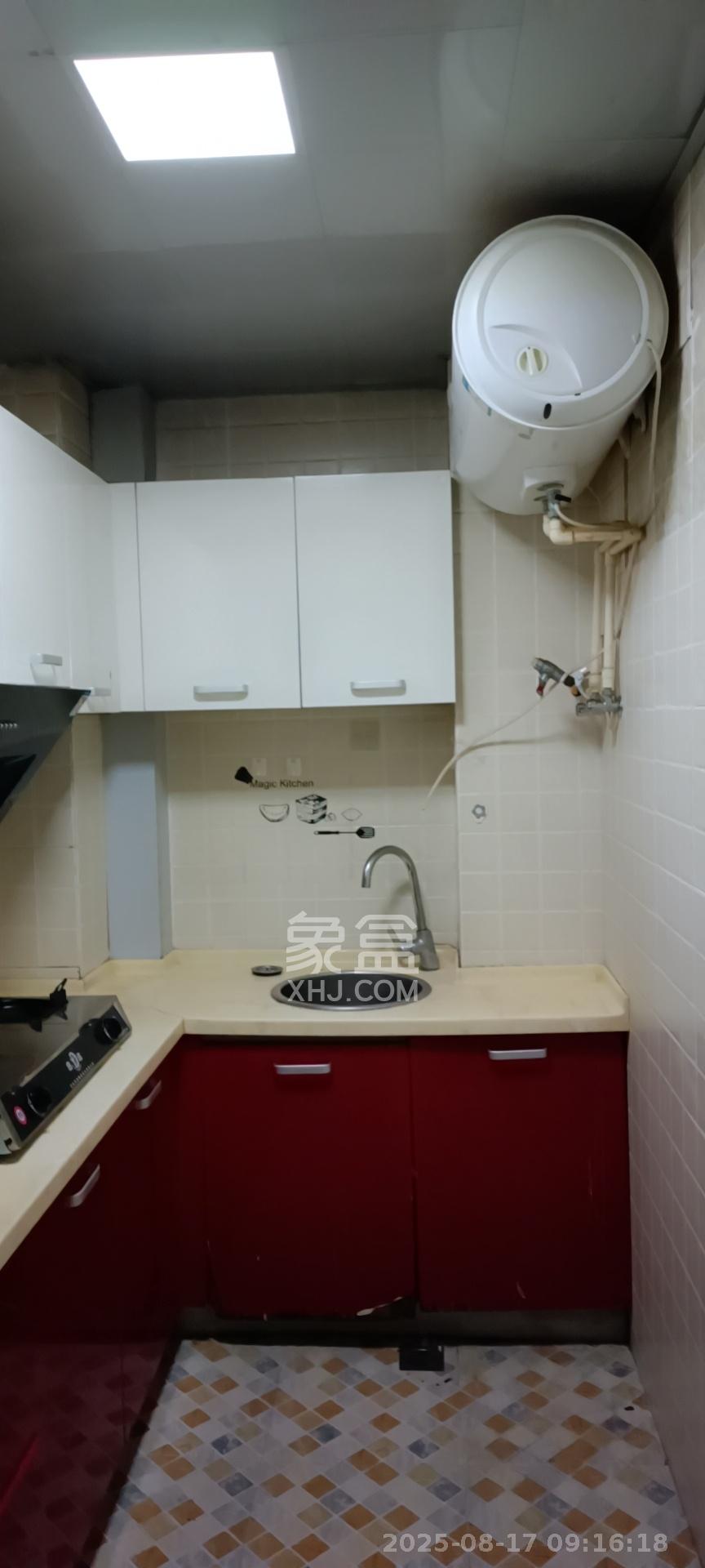 申奥美域  1室1厅1卫    1500.0元/月室内图