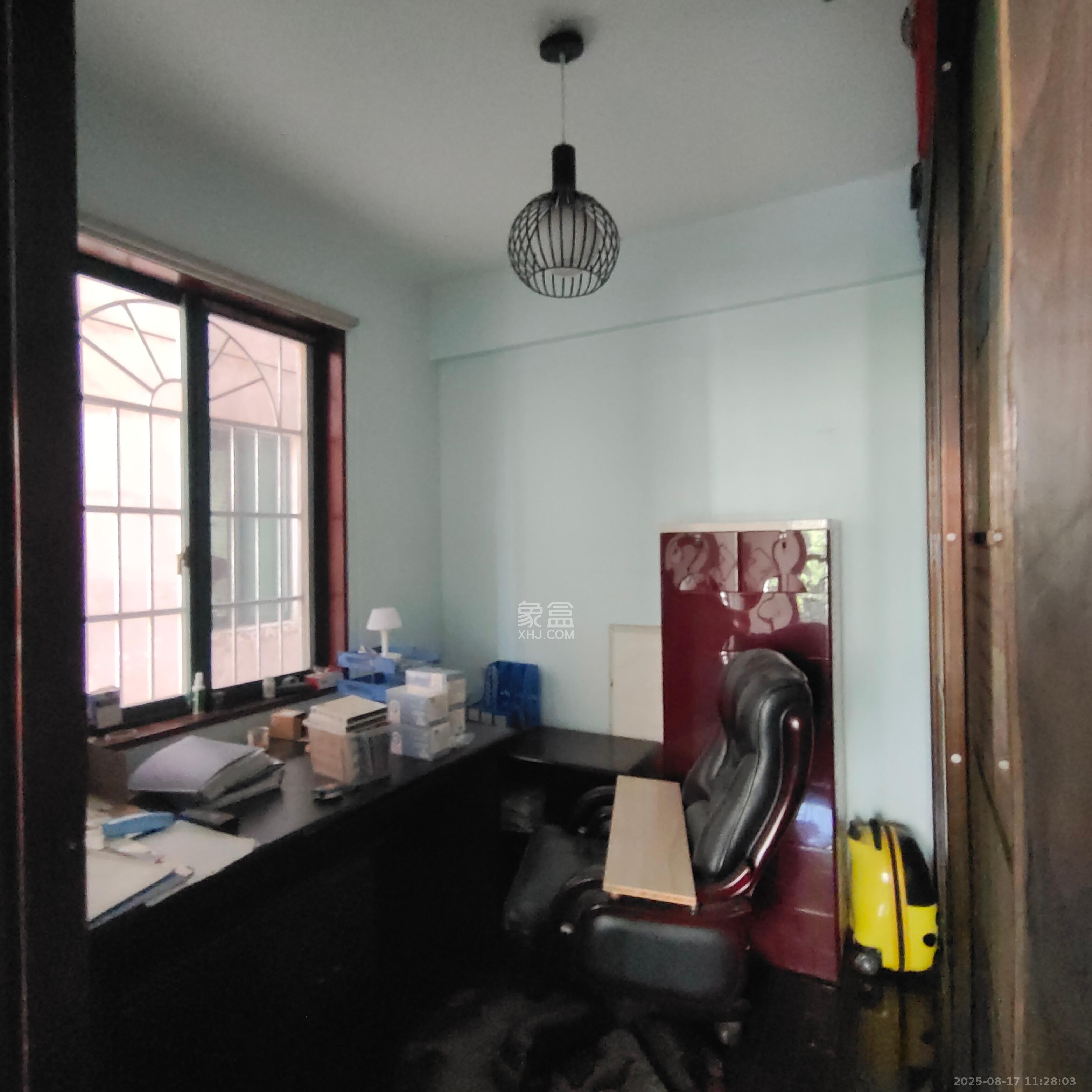 华盛家园 5室1厅1卫 3400.0元/月 华盛家园 5室1厅1卫 3400.0元/月室内图