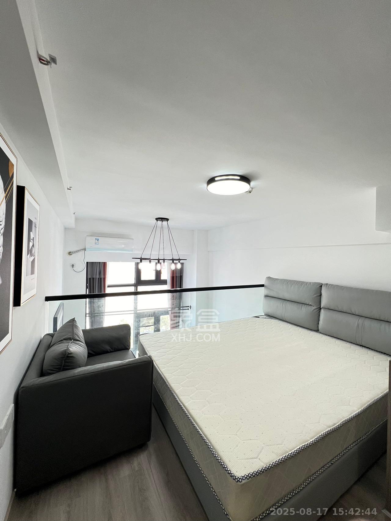 弘坤云寓 1室1厅1卫 2300.0元/月 弘坤云寓 1室1厅1卫 2300.0元/月室内图