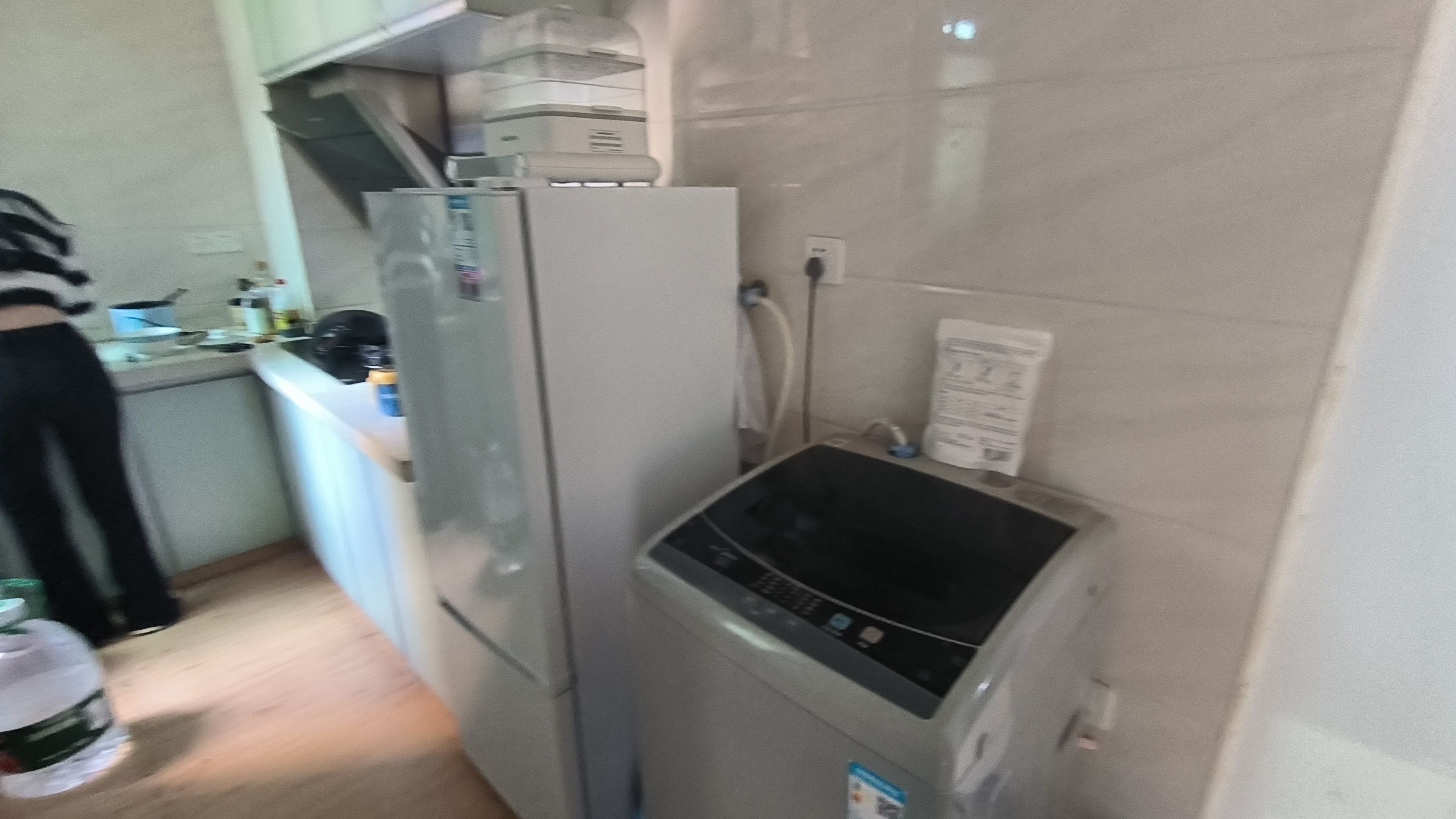 西子莲花  1室1厅1卫   1400.00元/月室内图
