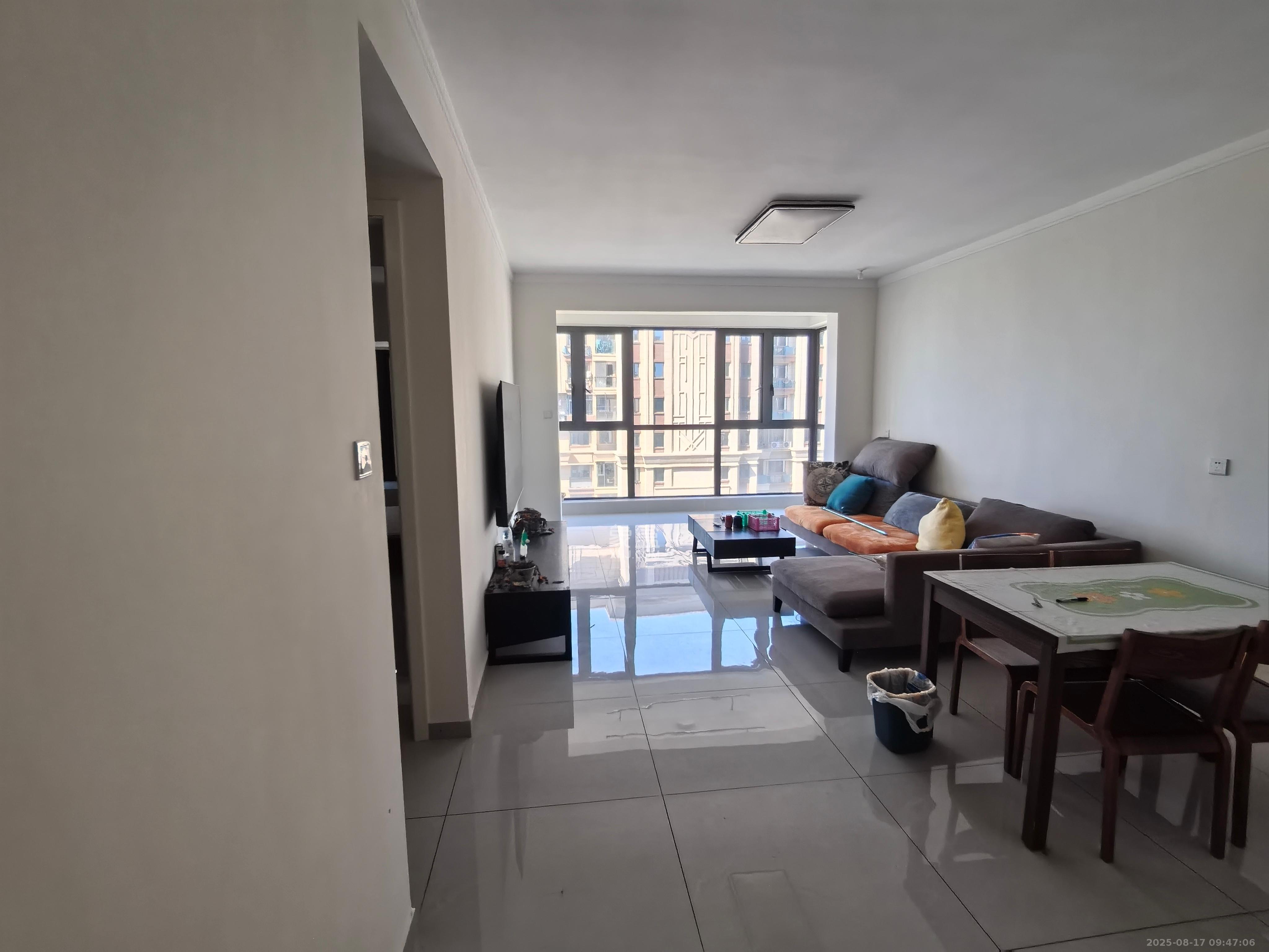 恒大揽湖苑(恒大林溪郡)  3室2厅2卫    1600.0元/月 恒大揽湖苑(恒大林溪郡)  3室2厅2卫    1600.0元/月