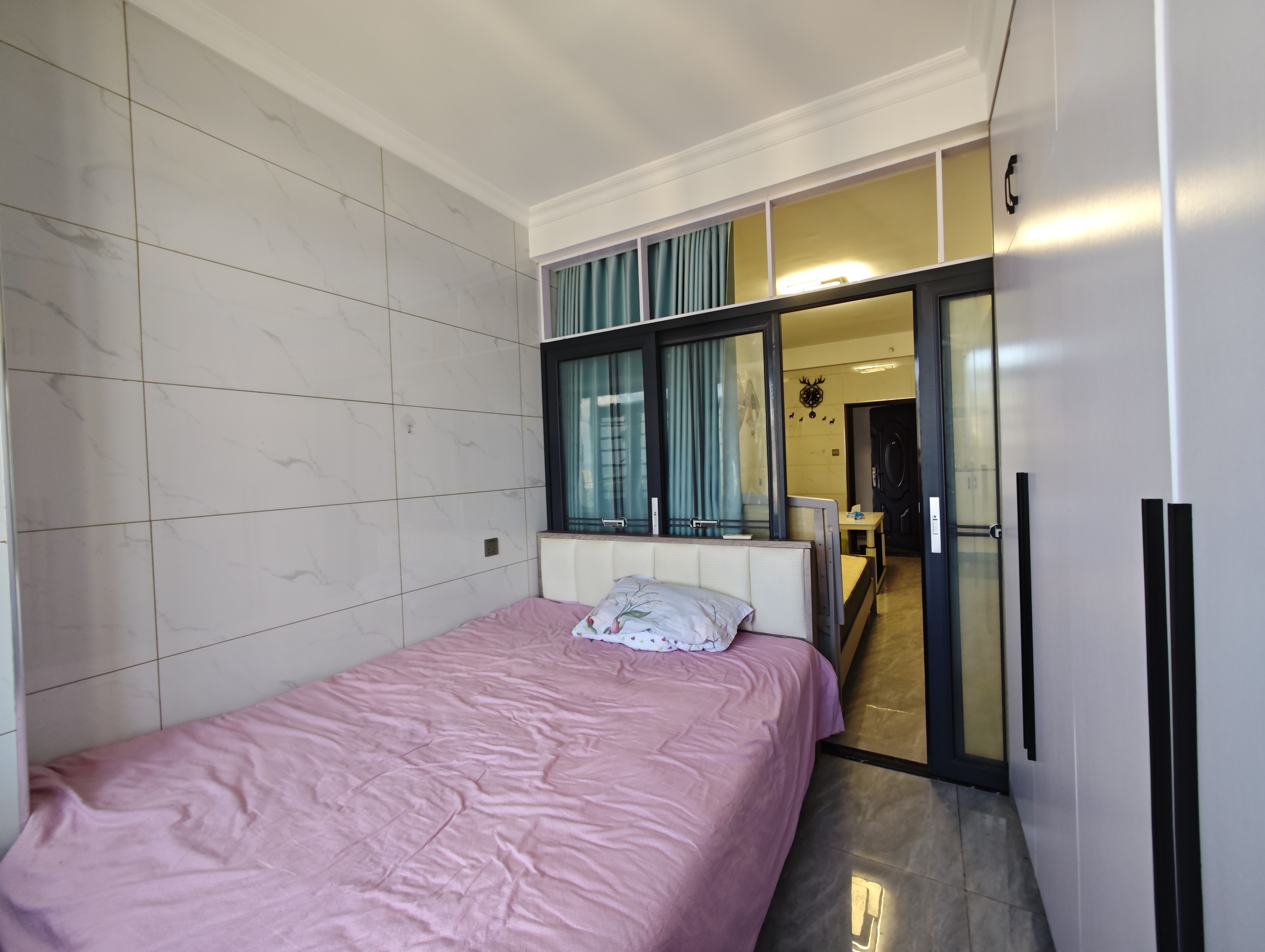 百弘学府城 1室1厅1卫 800.0元/月 百弘学府城 1室1厅1卫 800.0元/月室内图