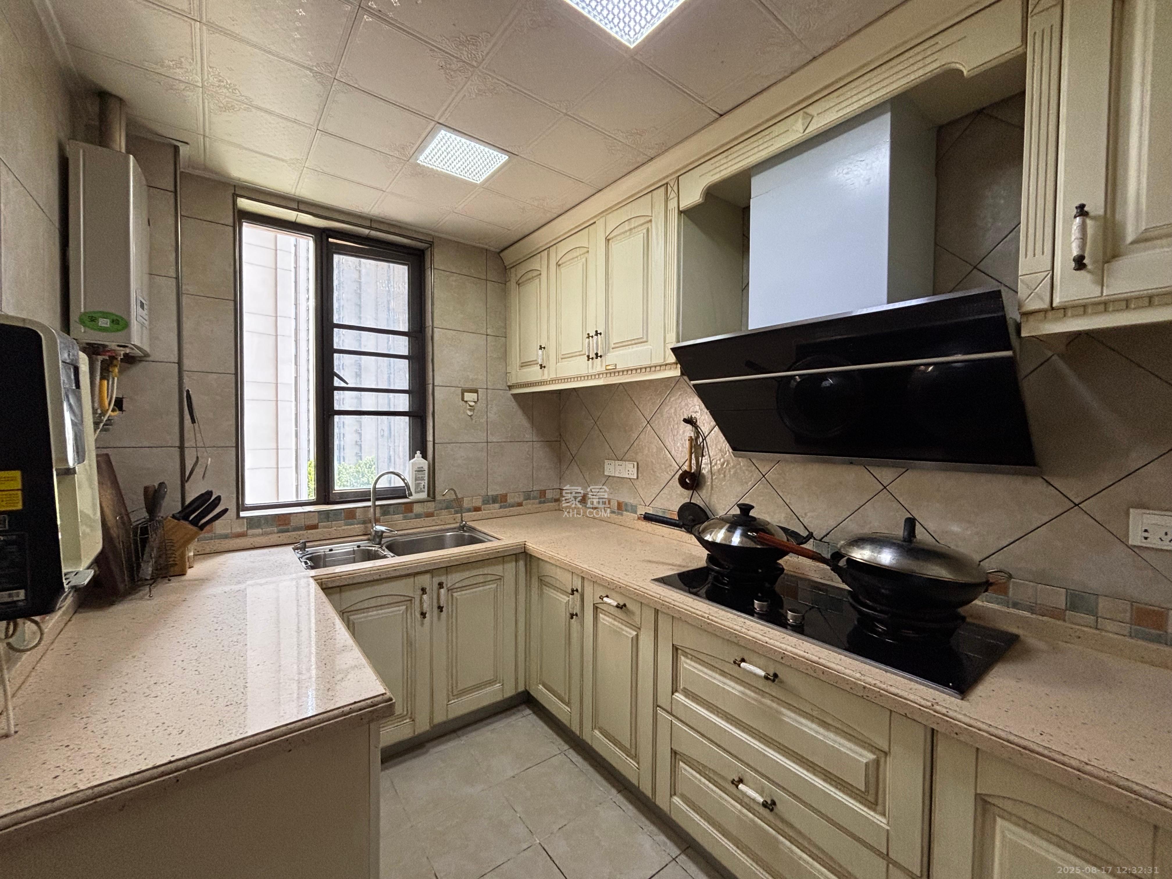 旭辉御府 3室2厅2卫 3200.0元/月 旭辉御府 3室2厅2卫 3200.0元/月室内图