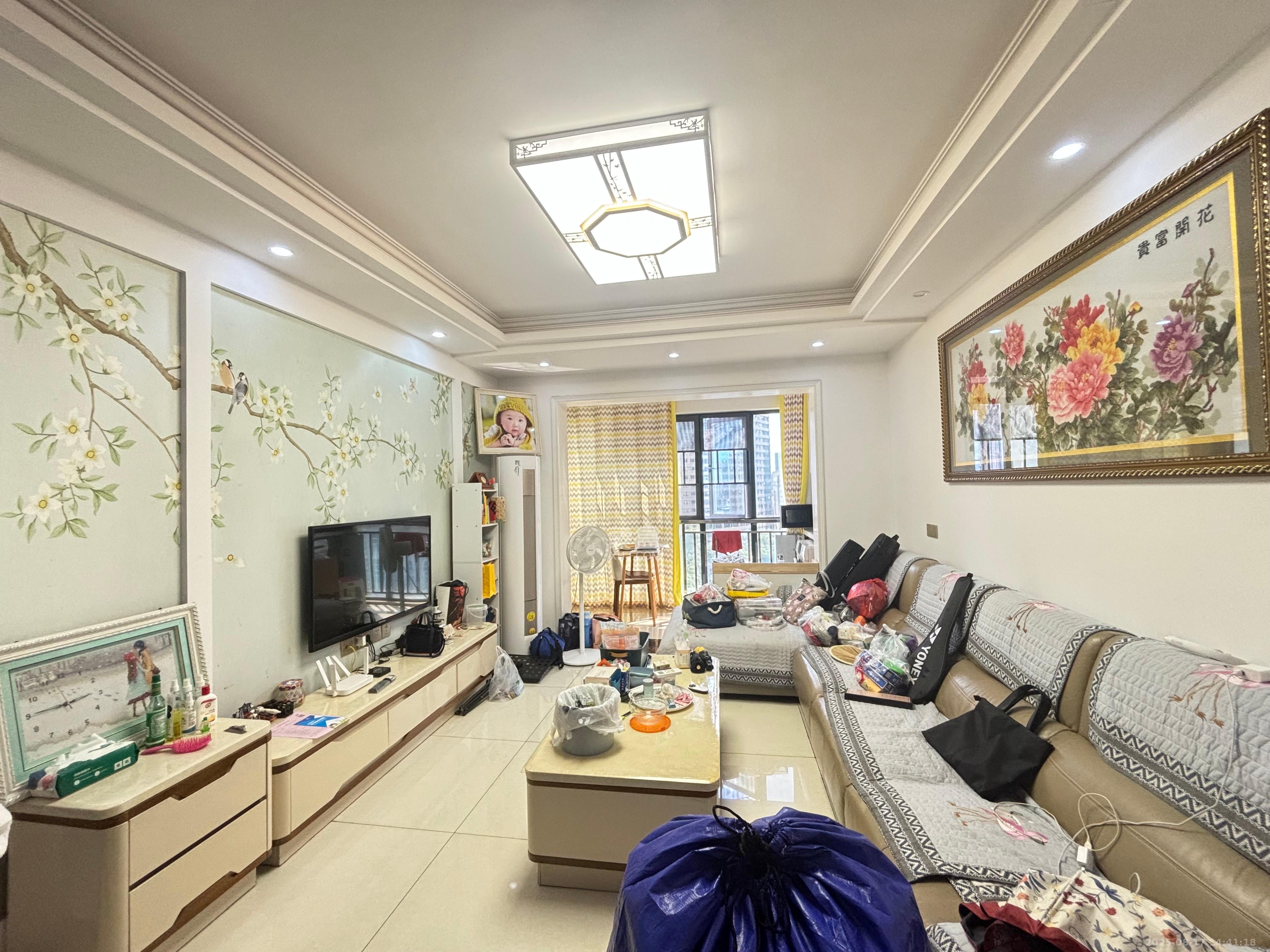 中南红领邦(红星嘉和苑) 3室2厅2卫 2200.0元/月 中南红领邦(红星嘉和苑) 3室2厅2卫 2200.0元/月室内图