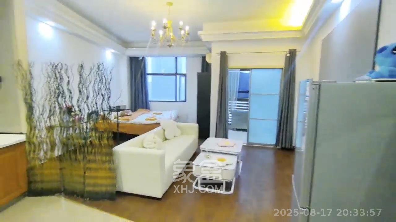 铂宫  1室1厅1卫    2300.0元/月 铂宫  1室1厅1卫    2300.0元/月