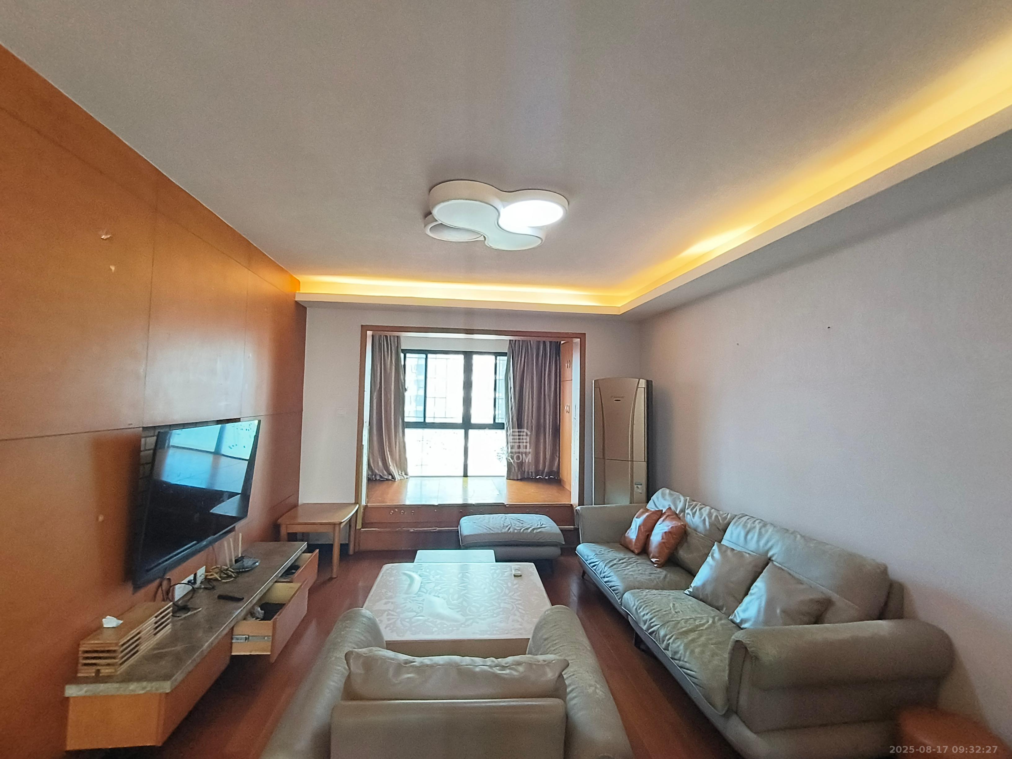 北辰三角洲D3区 3室2厅2卫 3500.0元/月 北辰三角洲D3区 3室2厅2卫 3500.0元/月室内图