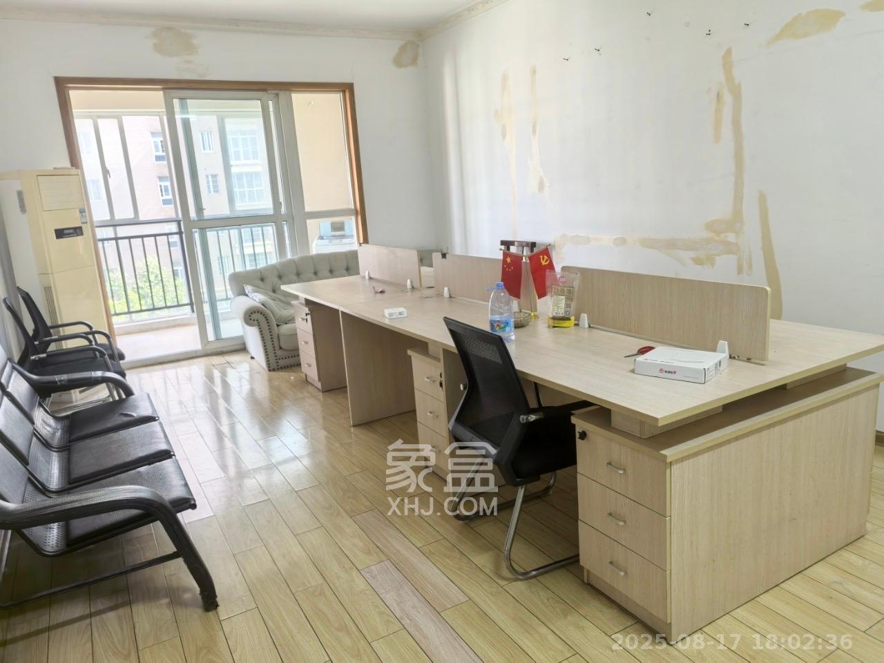 上河国际C区 2室2厅2卫 2000.0元/月 上河国际C区 2室2厅2卫 2000.0元/月室内图