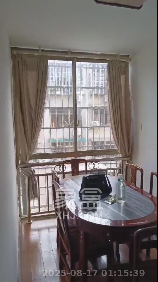 麓山宾馆宿舍 3室1厅1卫 2500.0元/月 麓山宾馆宿舍 3室1厅1卫 2500.0元/月室内图