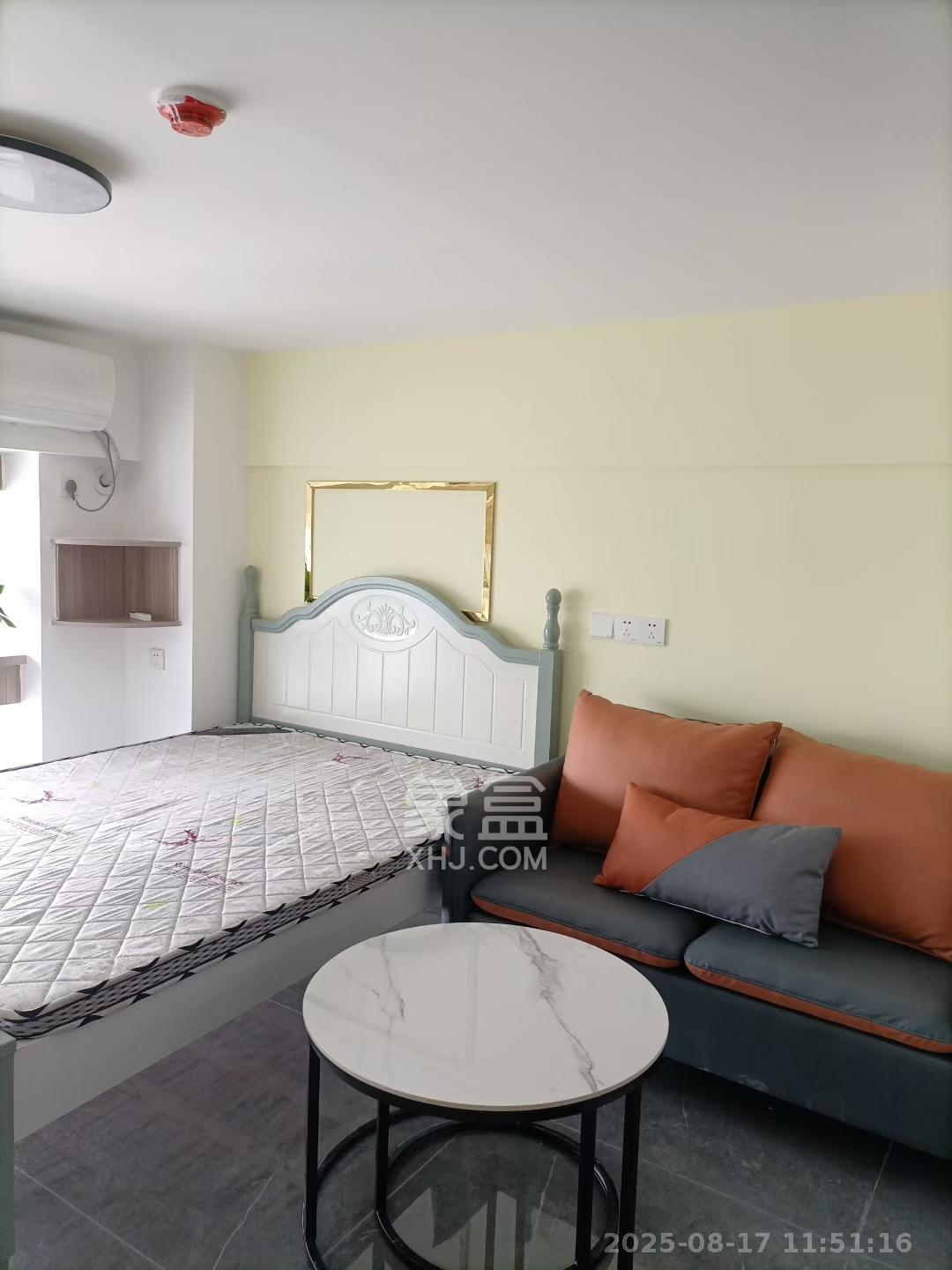 金地中交麓谷香颂(金地中交雅苑) 1室1厅1卫 1400.0元/月 金地中交麓谷香颂(金地中交雅苑) 1室1厅1卫 1400.0元/月室内图