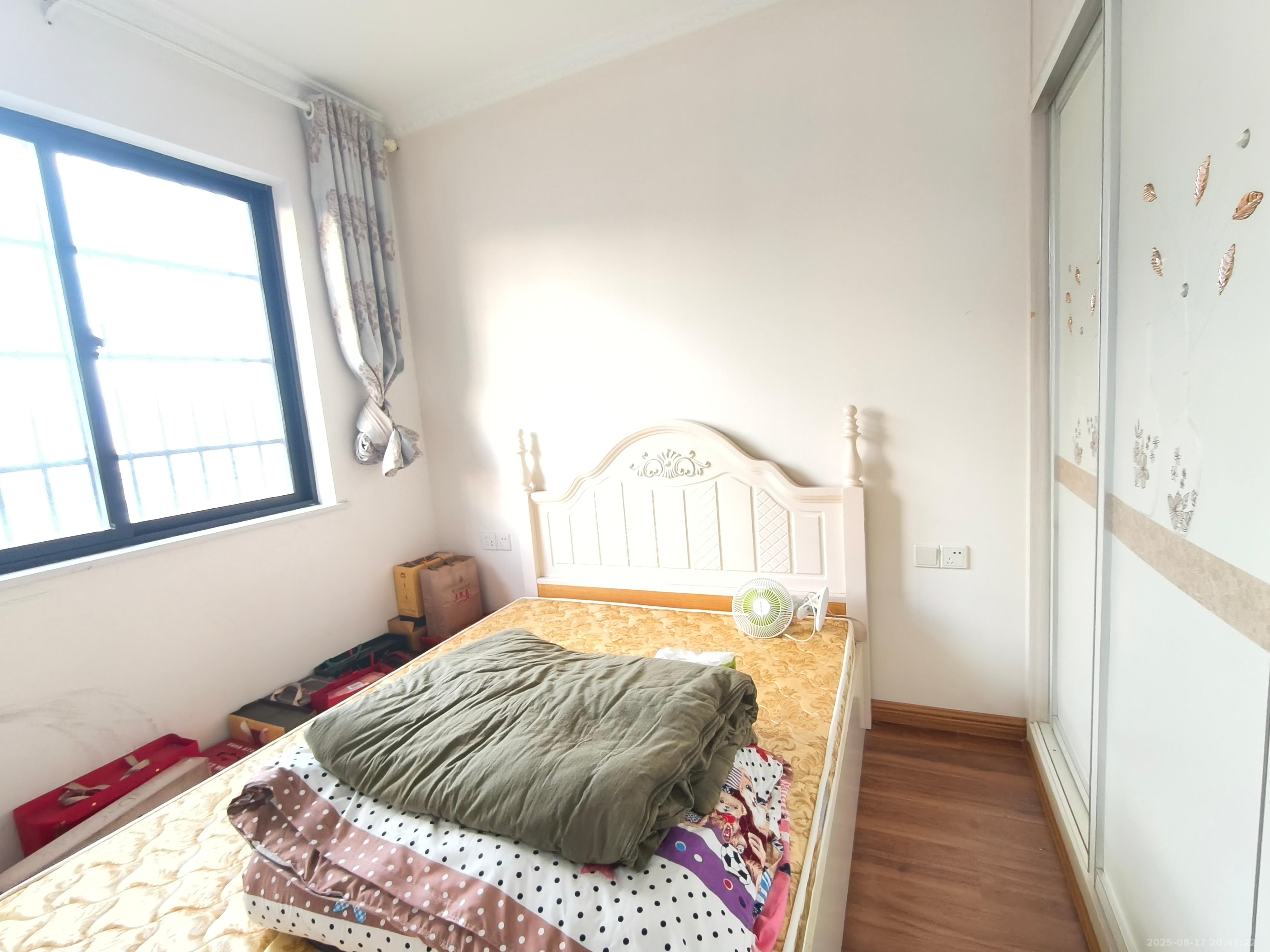 康桥长郡 3室2厅2卫 2200.0元/月 康桥长郡 3室2厅2卫 2200.0元/月室内图